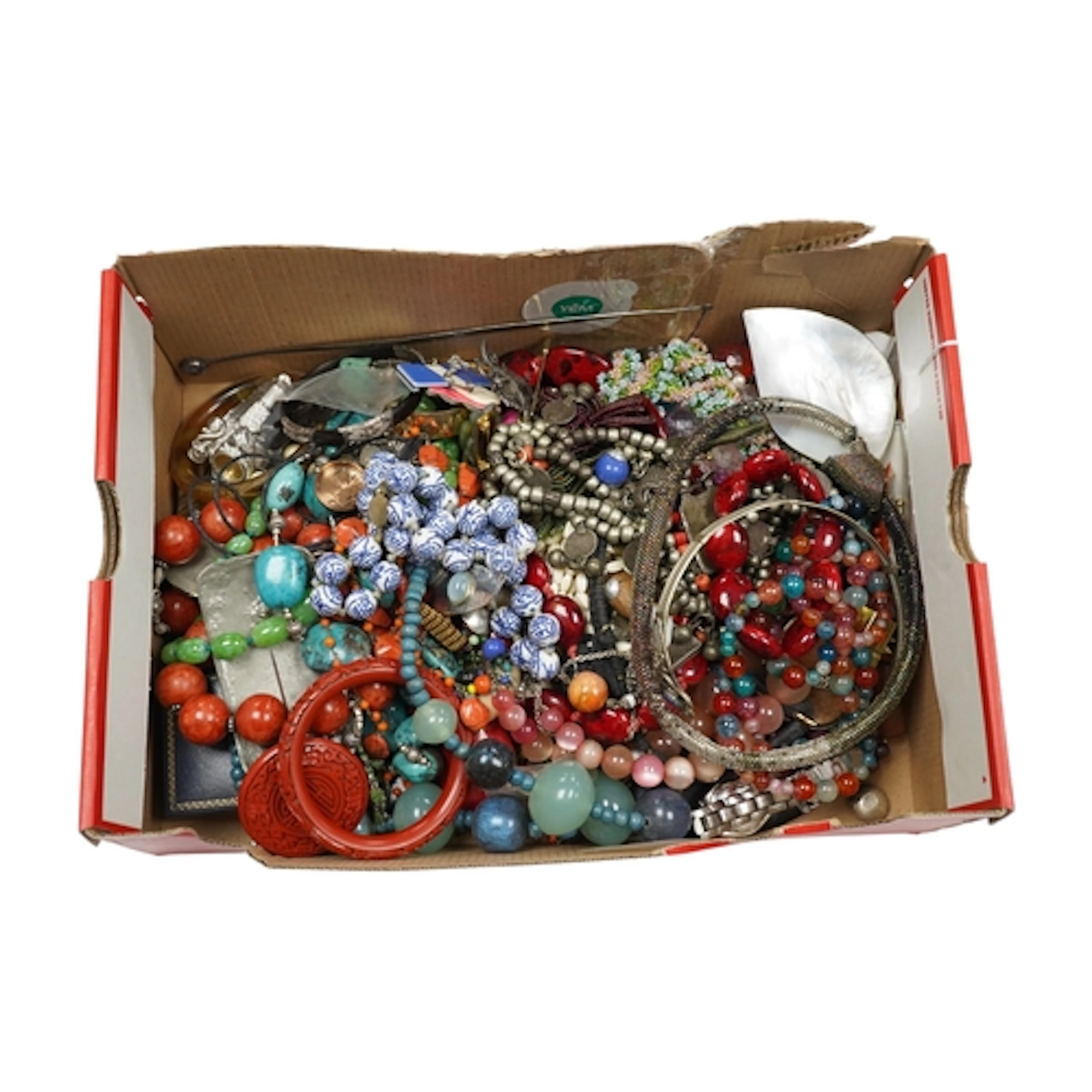 A quantity of assorted costume jewellery and other items inc...