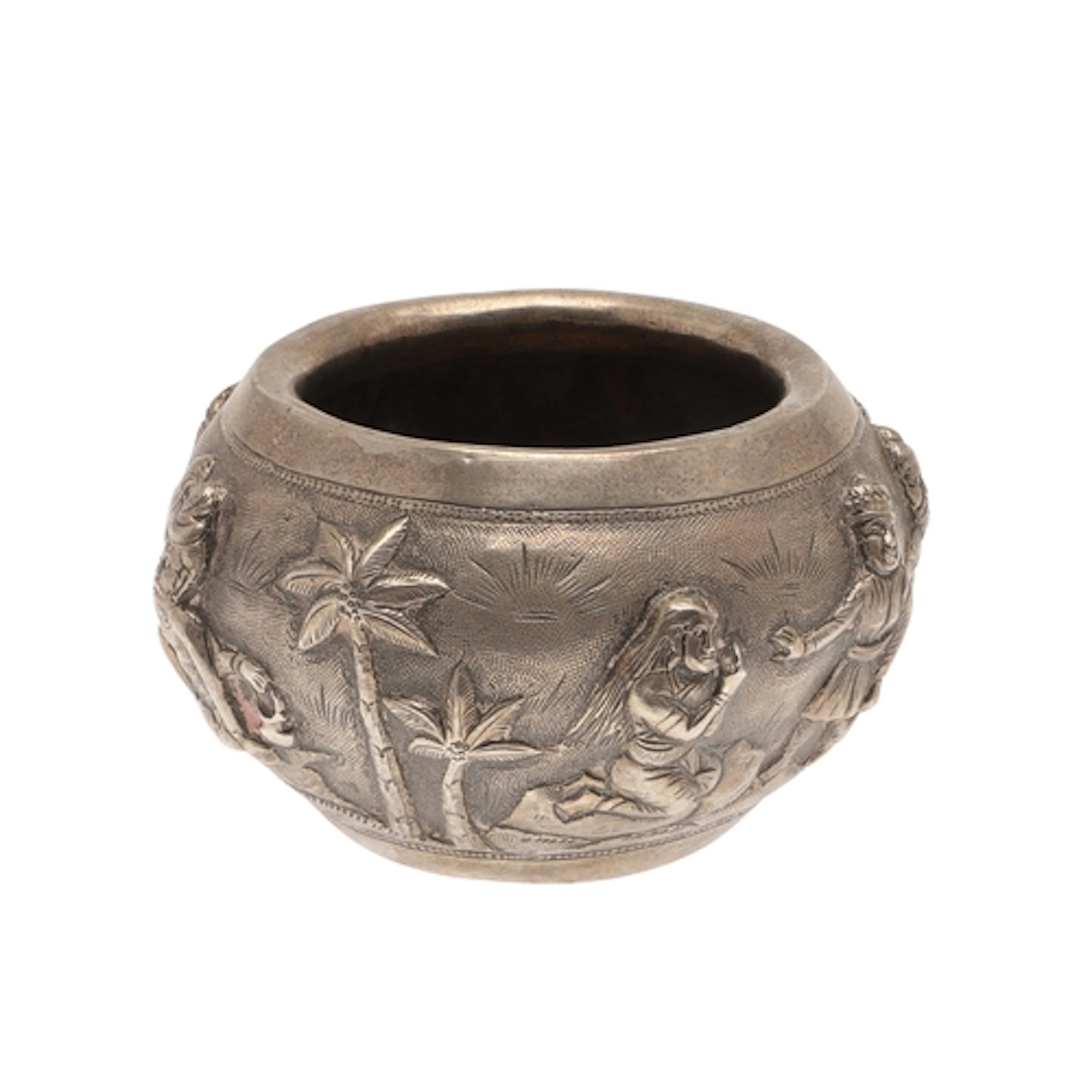 A LATE 19TH/EARLY 20TH CENTURY BURMESE SILVER BOWL. With rep...