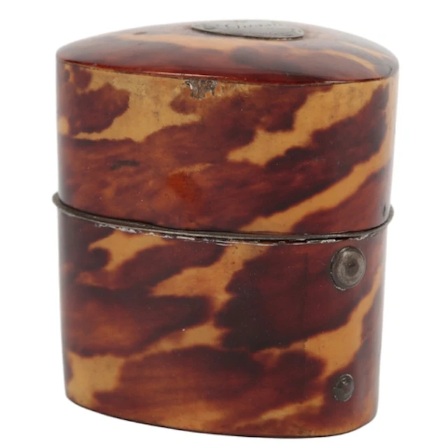 A heart-shaped tortoiseshell etui, early 19th century, the h...