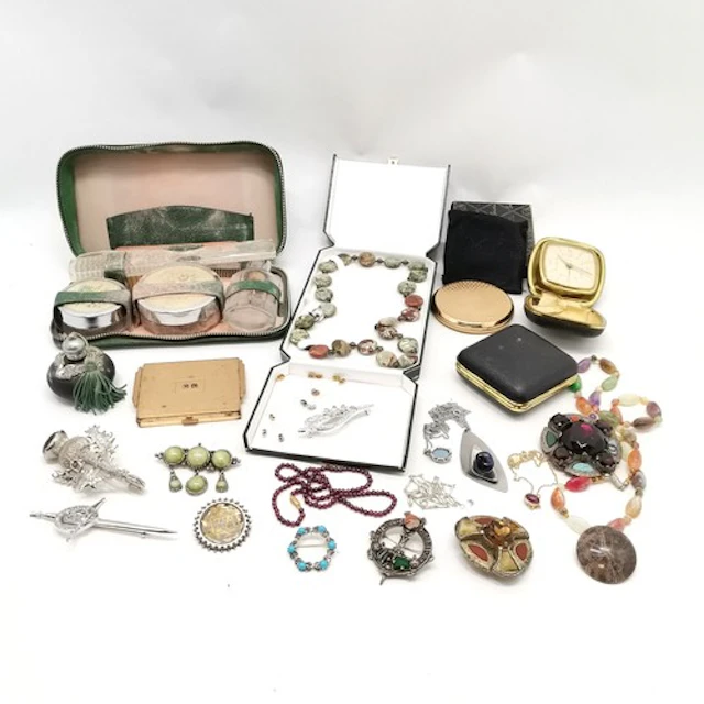 Qty of costume jewellery inc large Scottish thistle themed p...