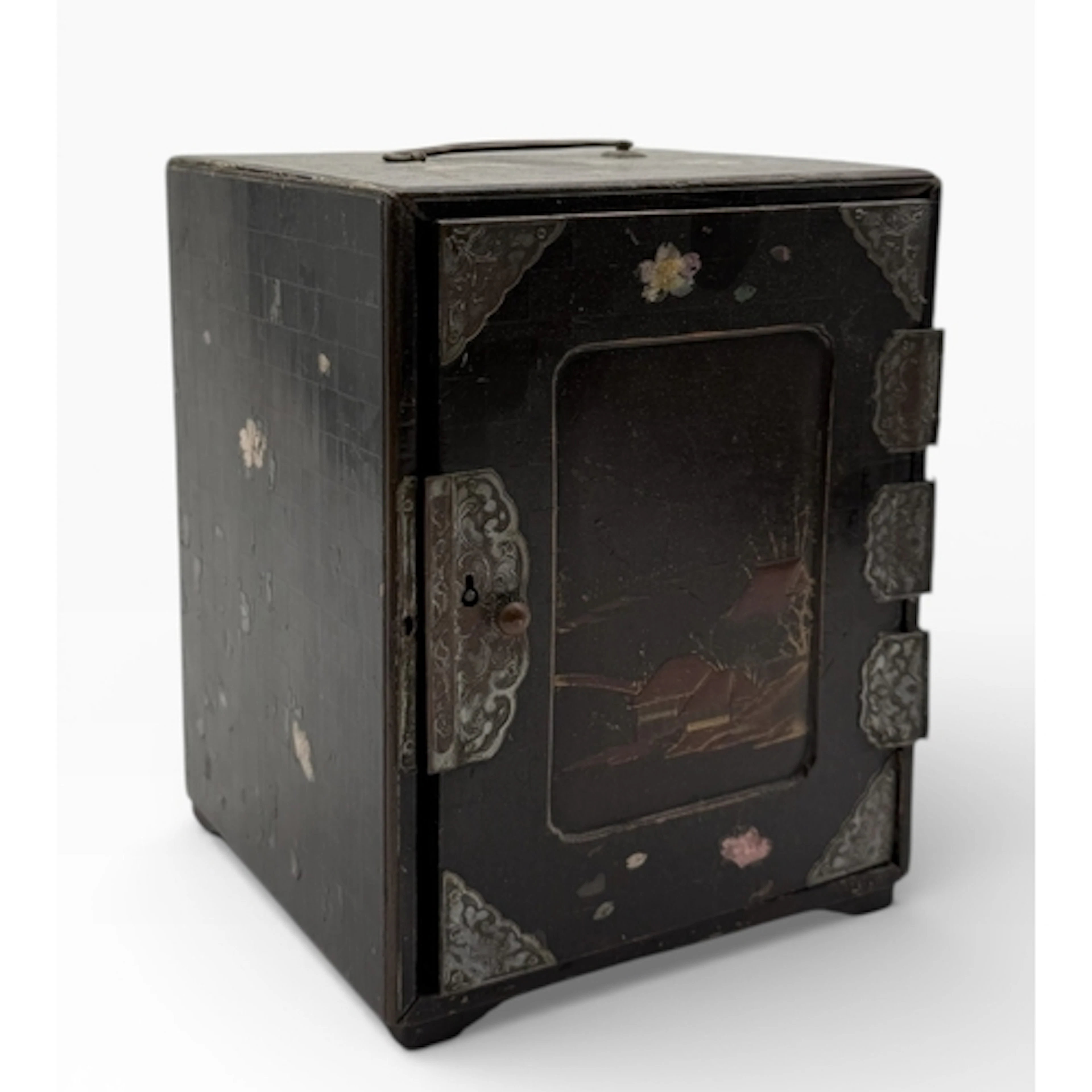 A 19TH CENTURY JAPANESE LACQUERED AND INLAID MAHJONG BOX...