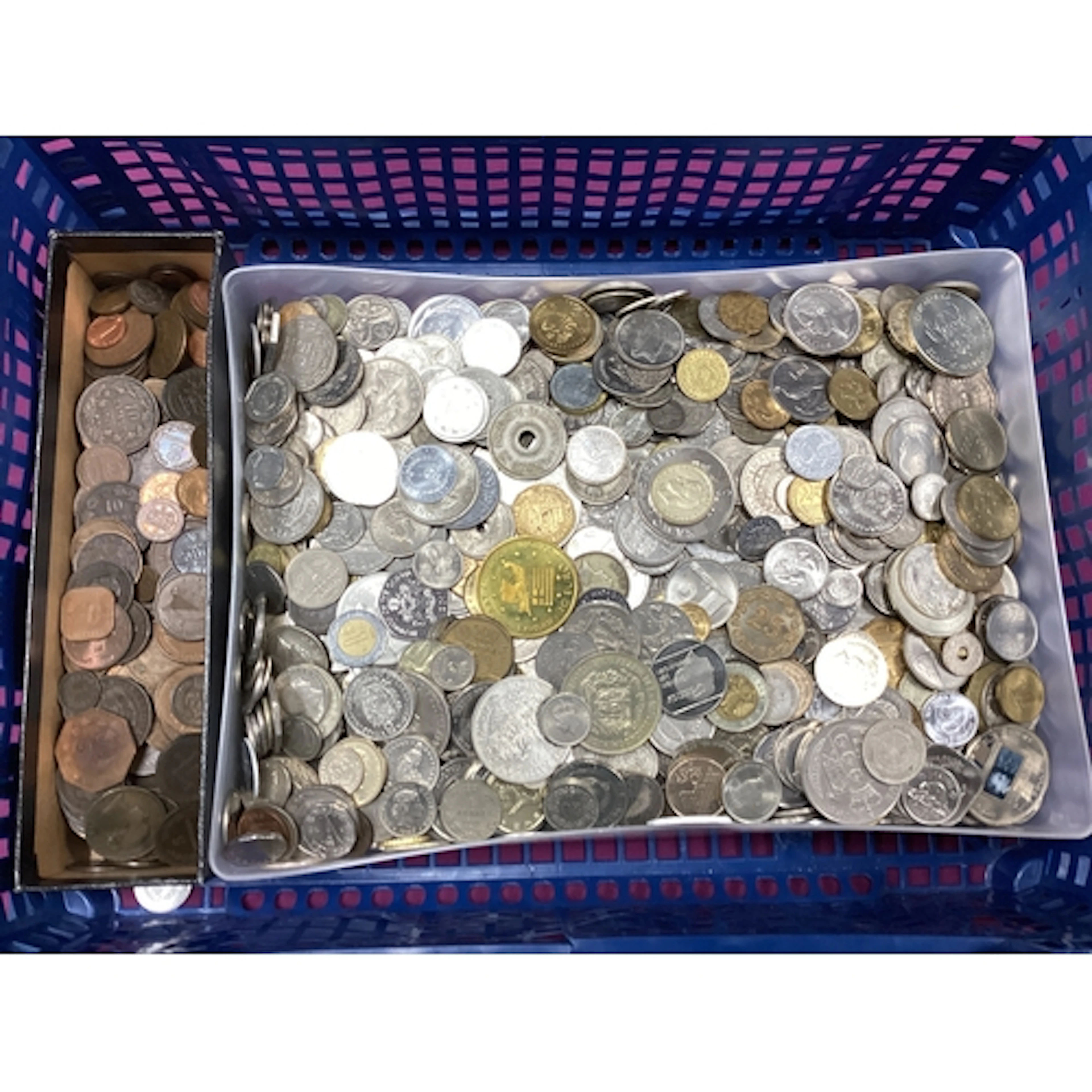 Large Collection Of World Coins, includes France, USA, Samoa...