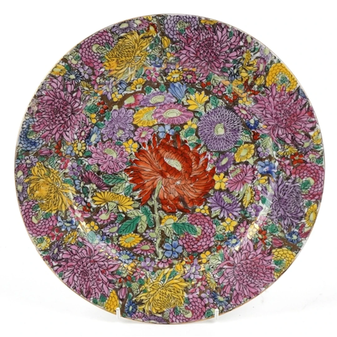 Chinese porcelain plate enamelled with the Thousand Flowers ...