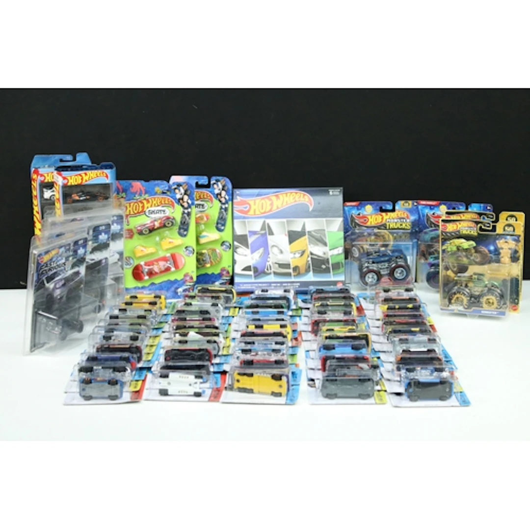 68 Boxed / carded Mattel Hot Wheels diecast models to includ...