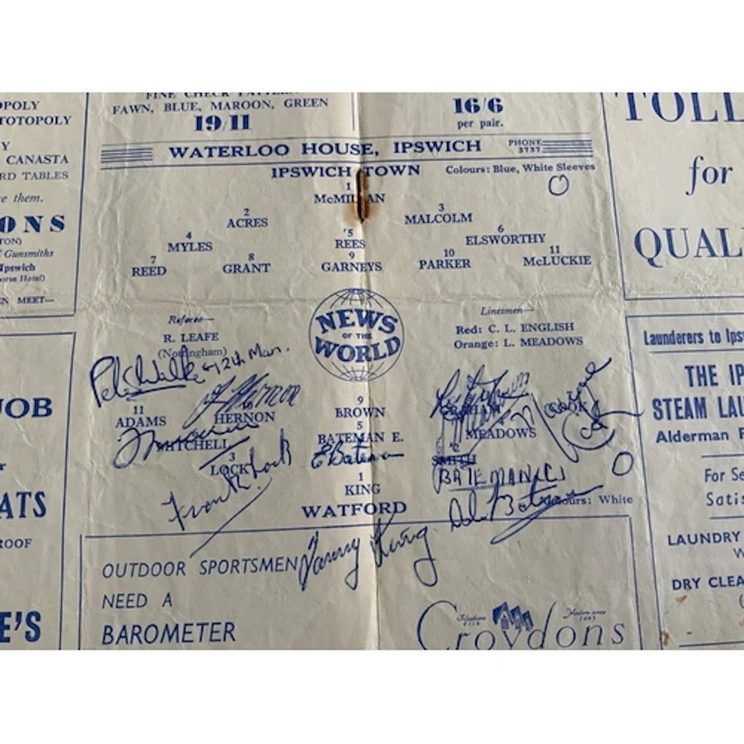 Watford Signed Football Programmes: Fully Watford signed pro...