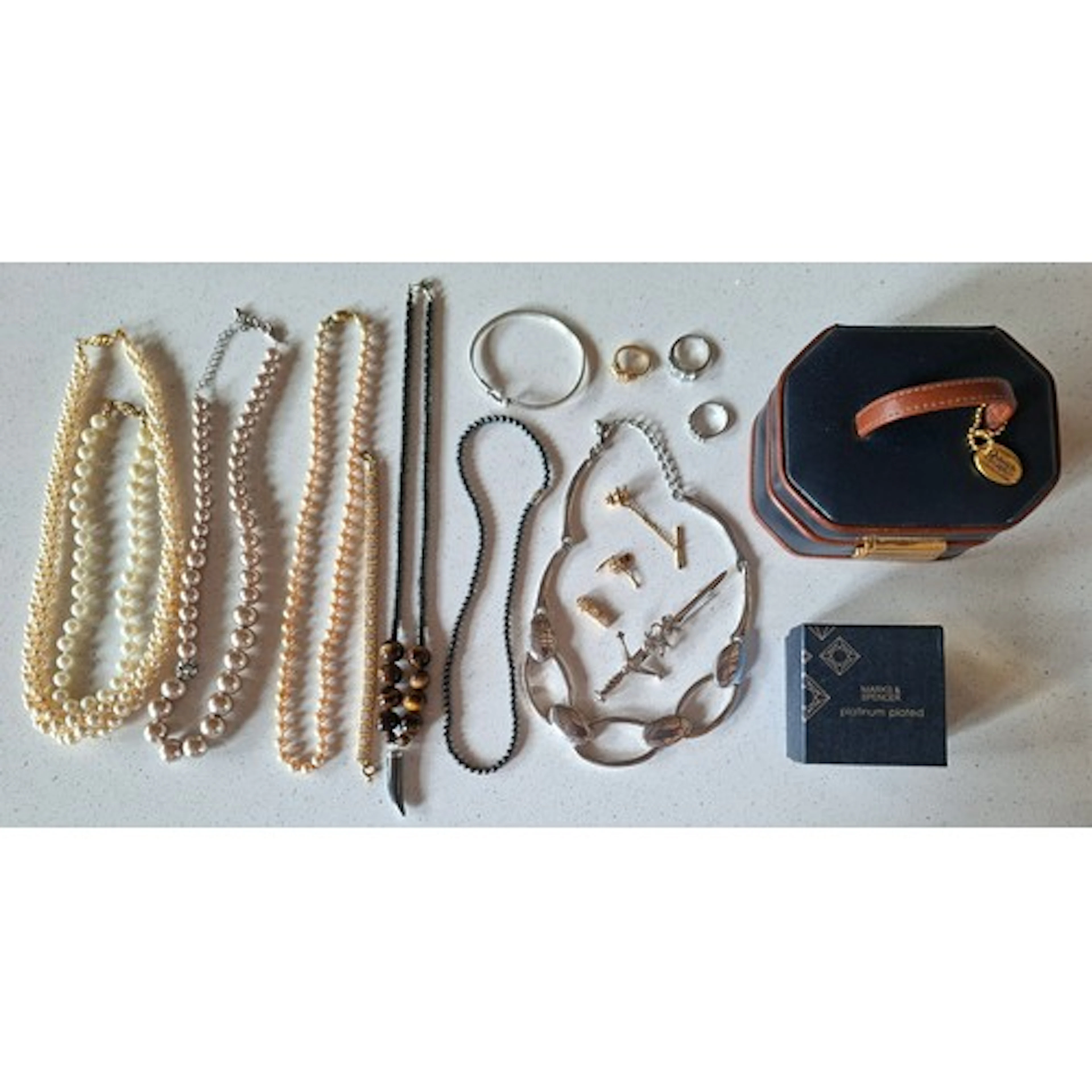 A quantity of costume jewellery to include 2 Napier simulate...