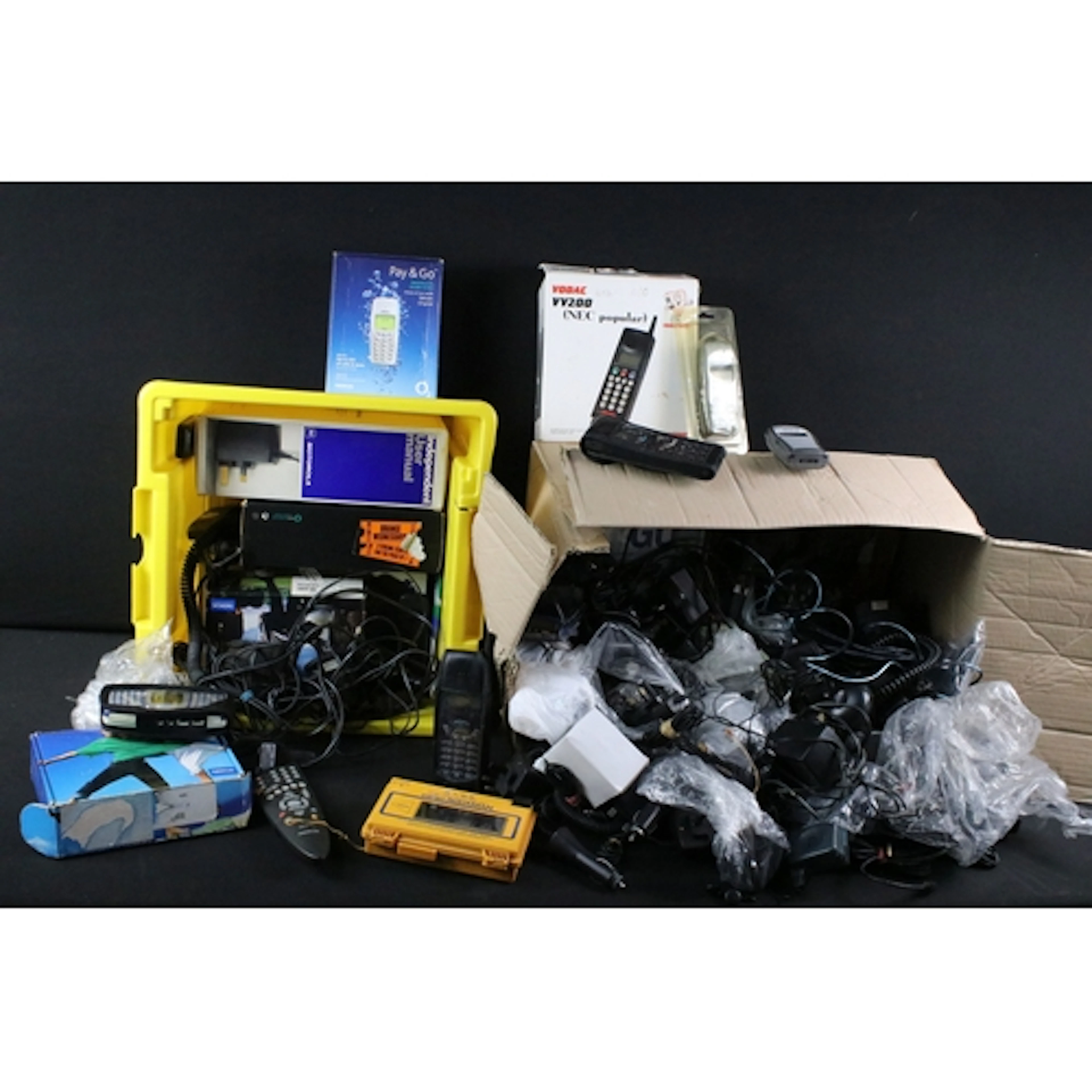 Collection of various mobile phones to include Nokia and Mot...