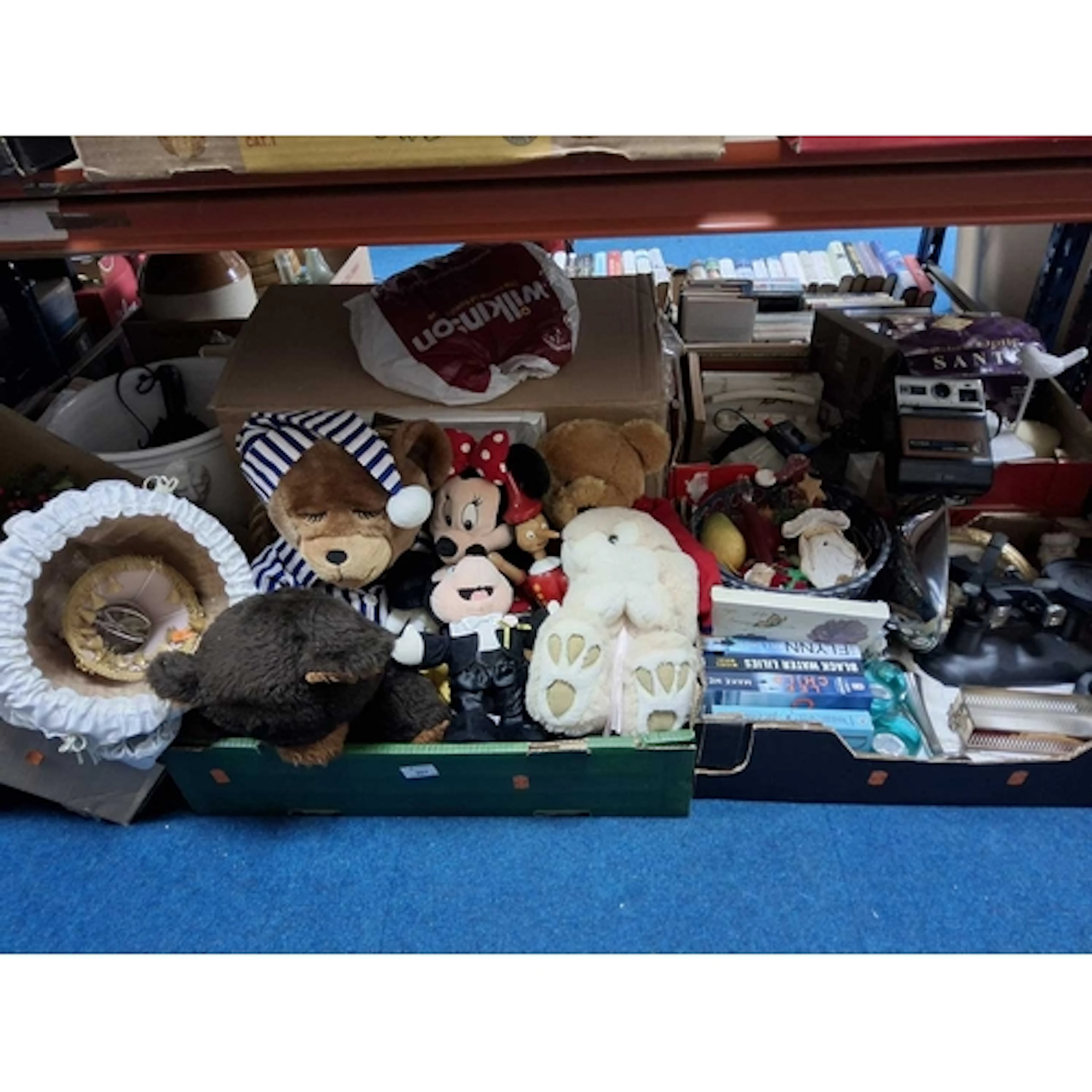 THREE BOXES AND LOOSE MISCELLANEOUS ITEMS, to include a set ...