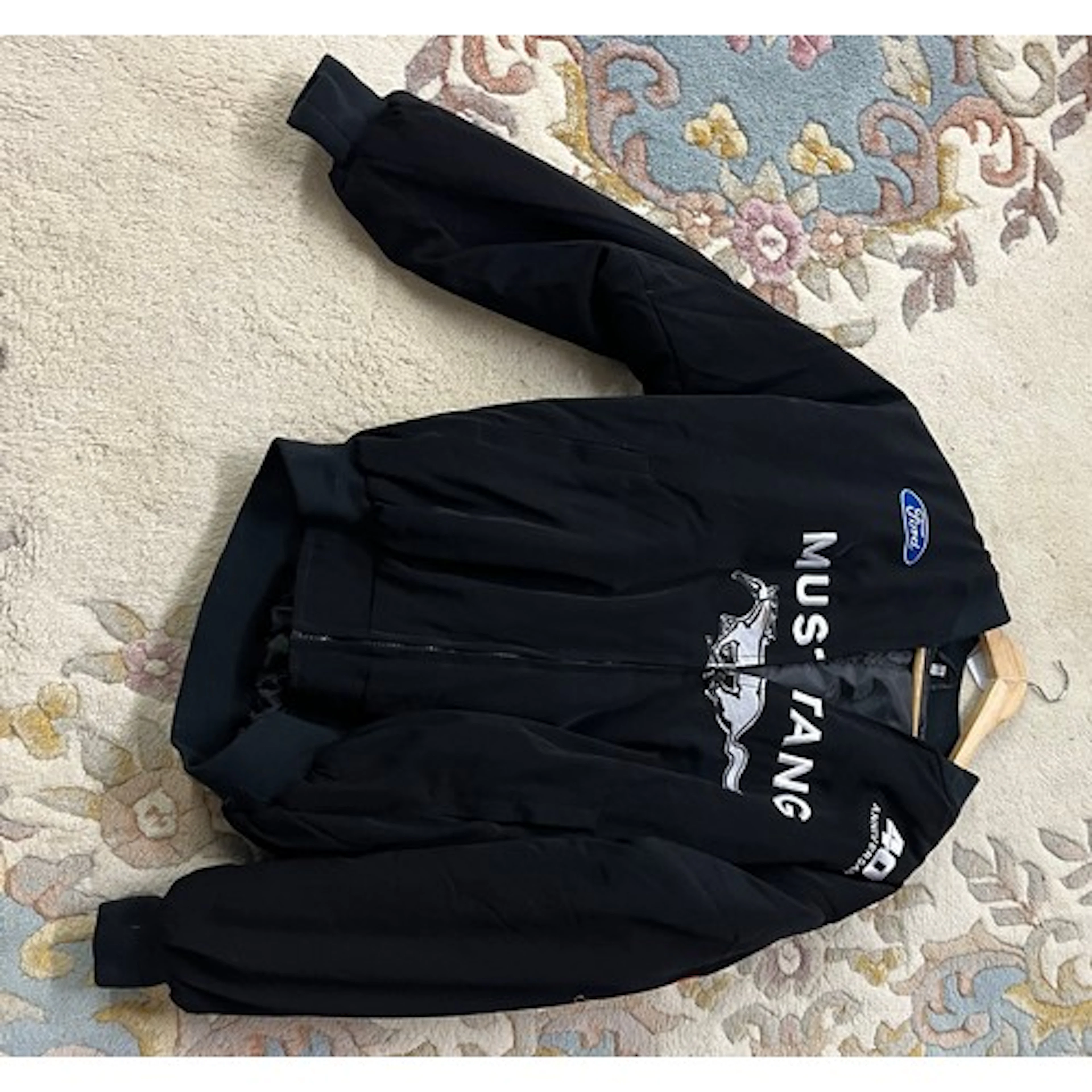 Ford Mustang jacket with patches, size XXL.