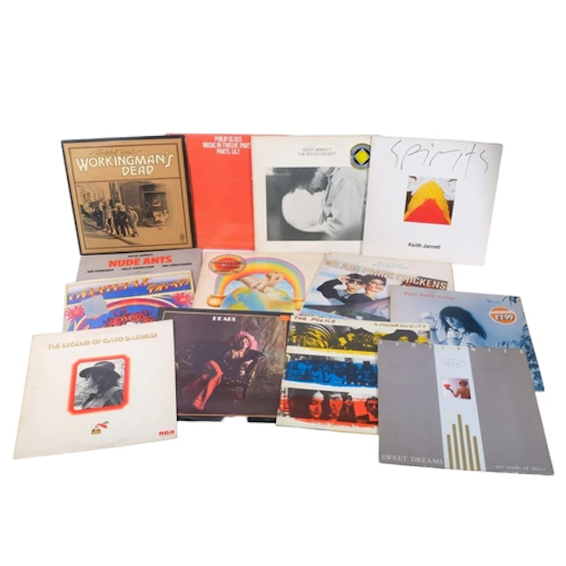 A quantity of various 33rpm vinyl records, including Gratefu...