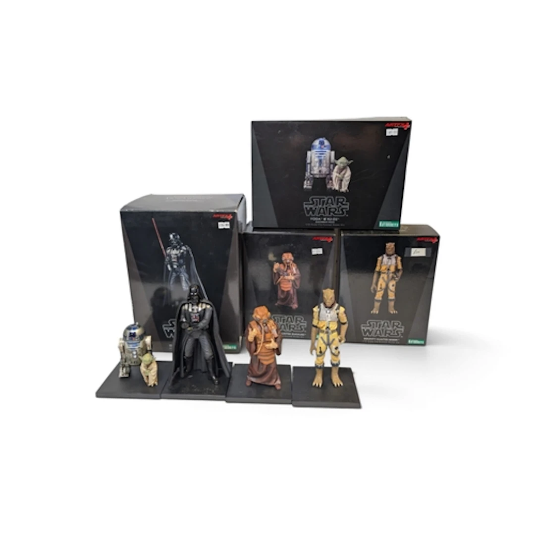 4 x Kotobukiya ARTFX+ Star Wars 1/10 scale models: Darth Vad...