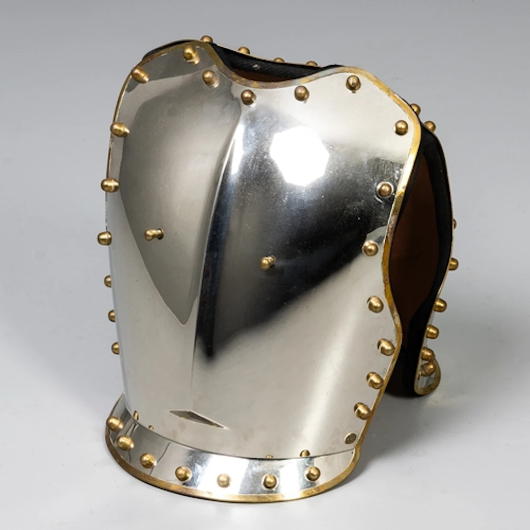 HOUSEHOLD CAVALRY CUIRASS. Household Cavalry ceremonial cuir...