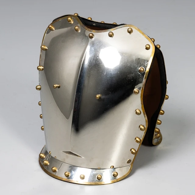 HOUSEHOLD CAVALRY CUIRASS. Household Cavalry ceremonial cuir...