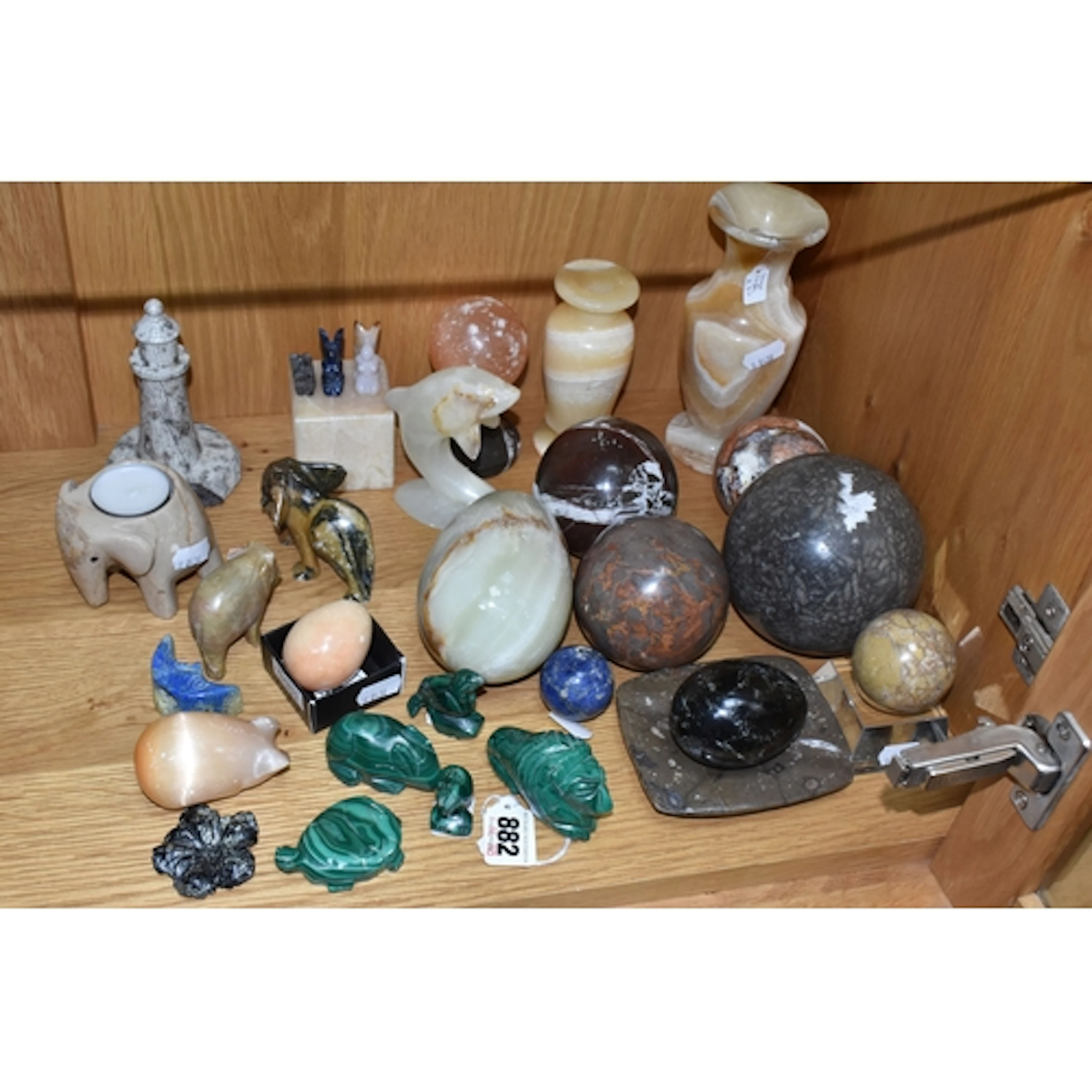 A GROUP OF HARDSTONE SCULPTURES AND DECORATIVE ITEMS, to inc...