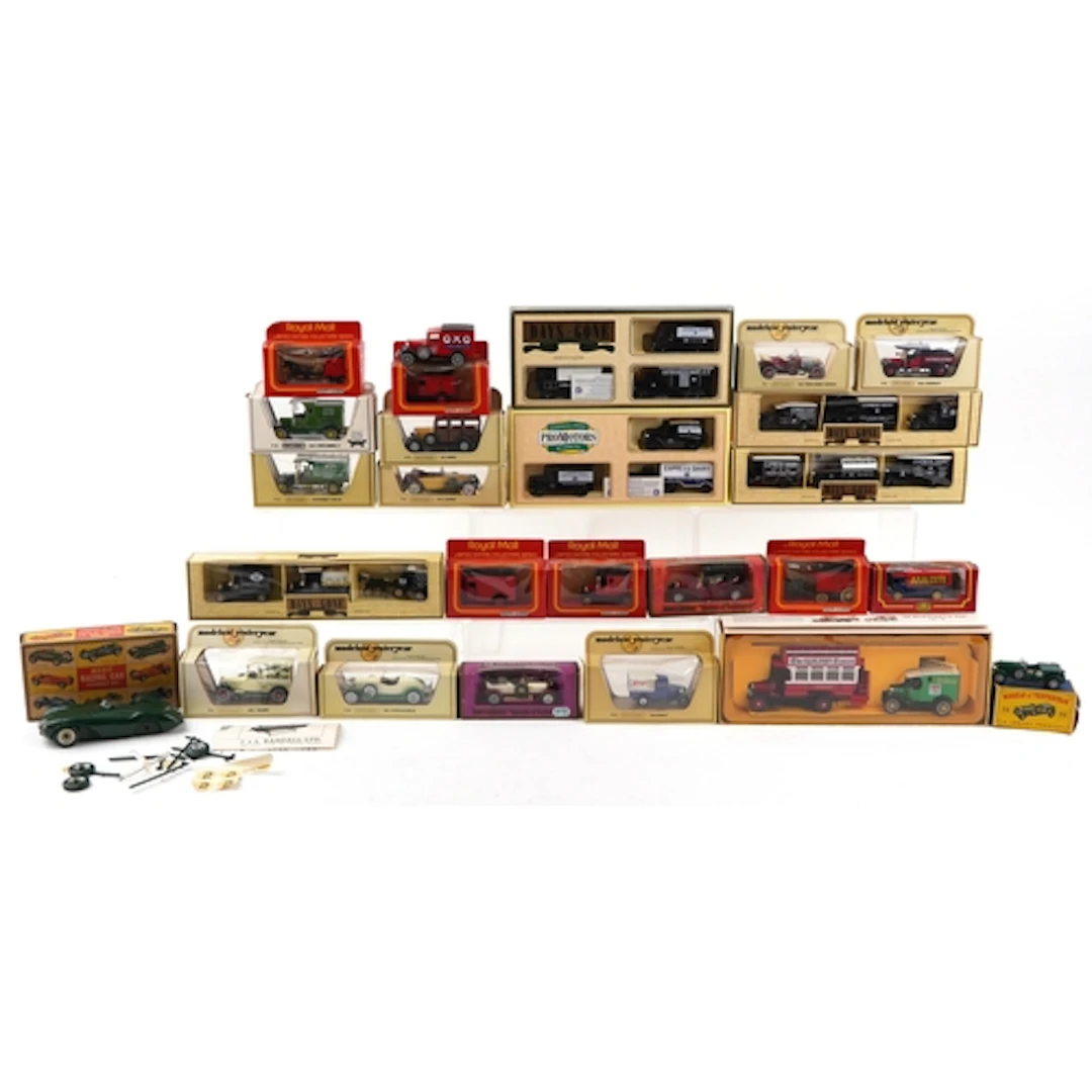 Vintage and later collector's diecast vehicles including Day...