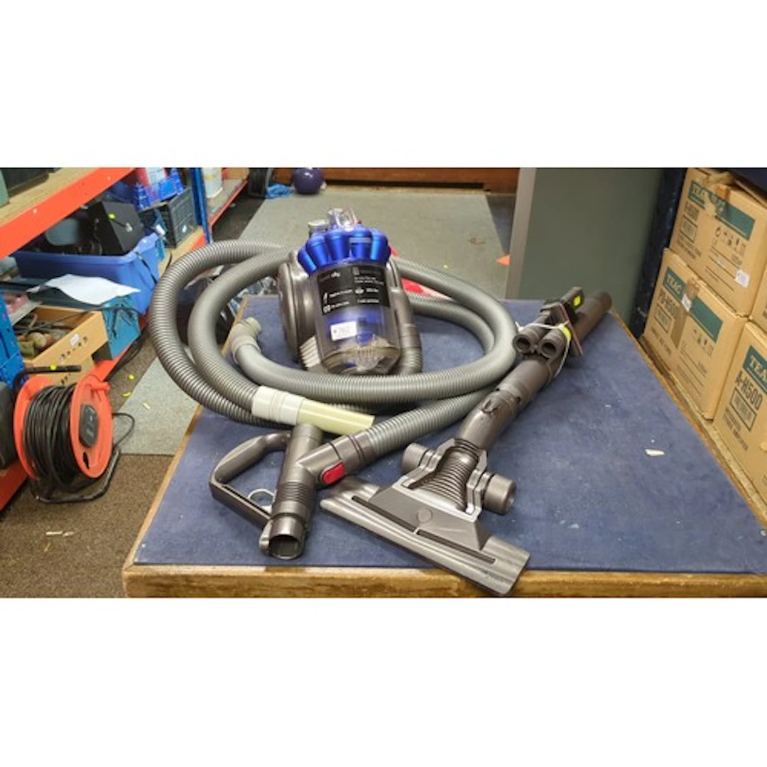 Dyson DC26 City Wood+Wool bagless cylinder vacuum cleaner, w...