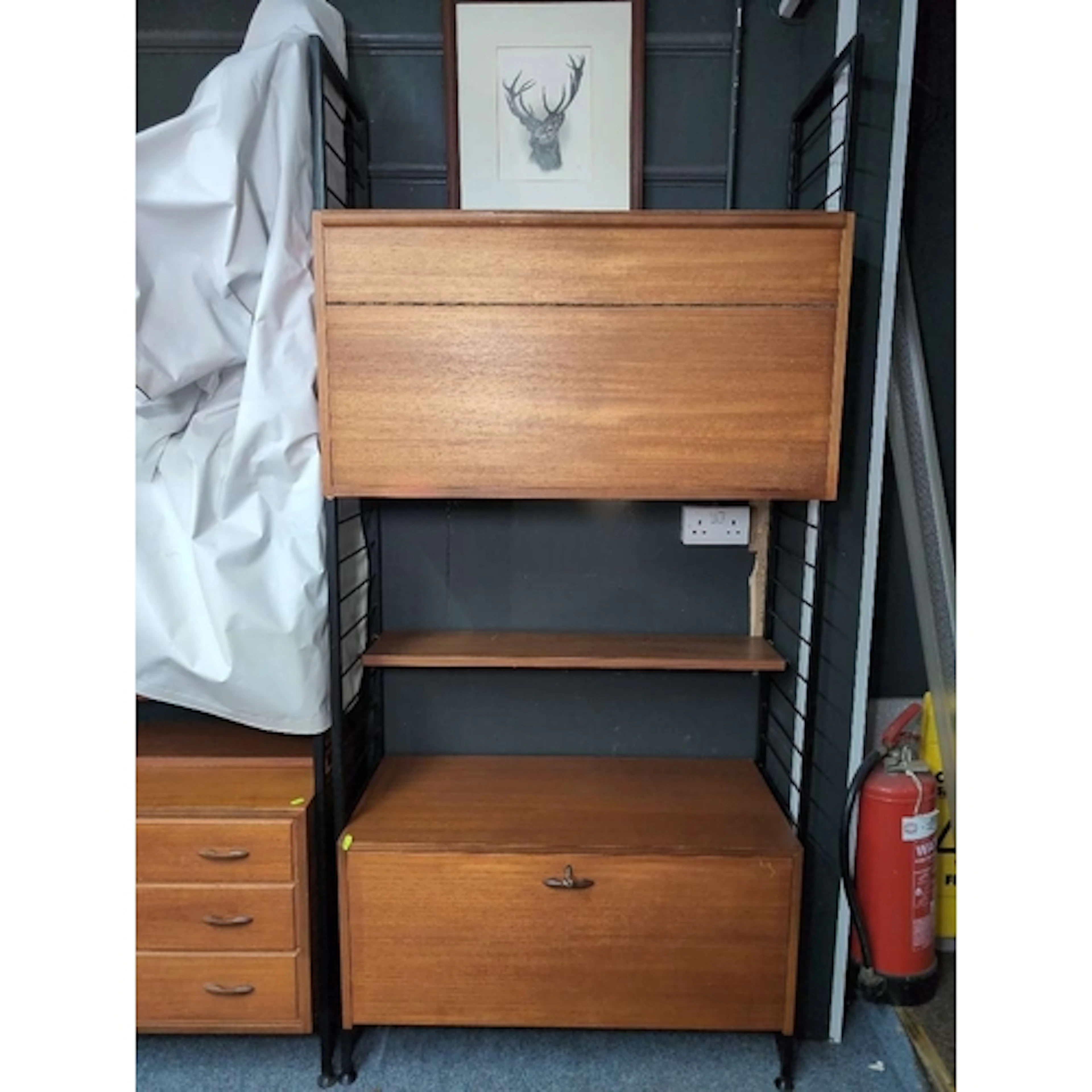 Vintage mid-century modular teak Ladderax shelving system de...