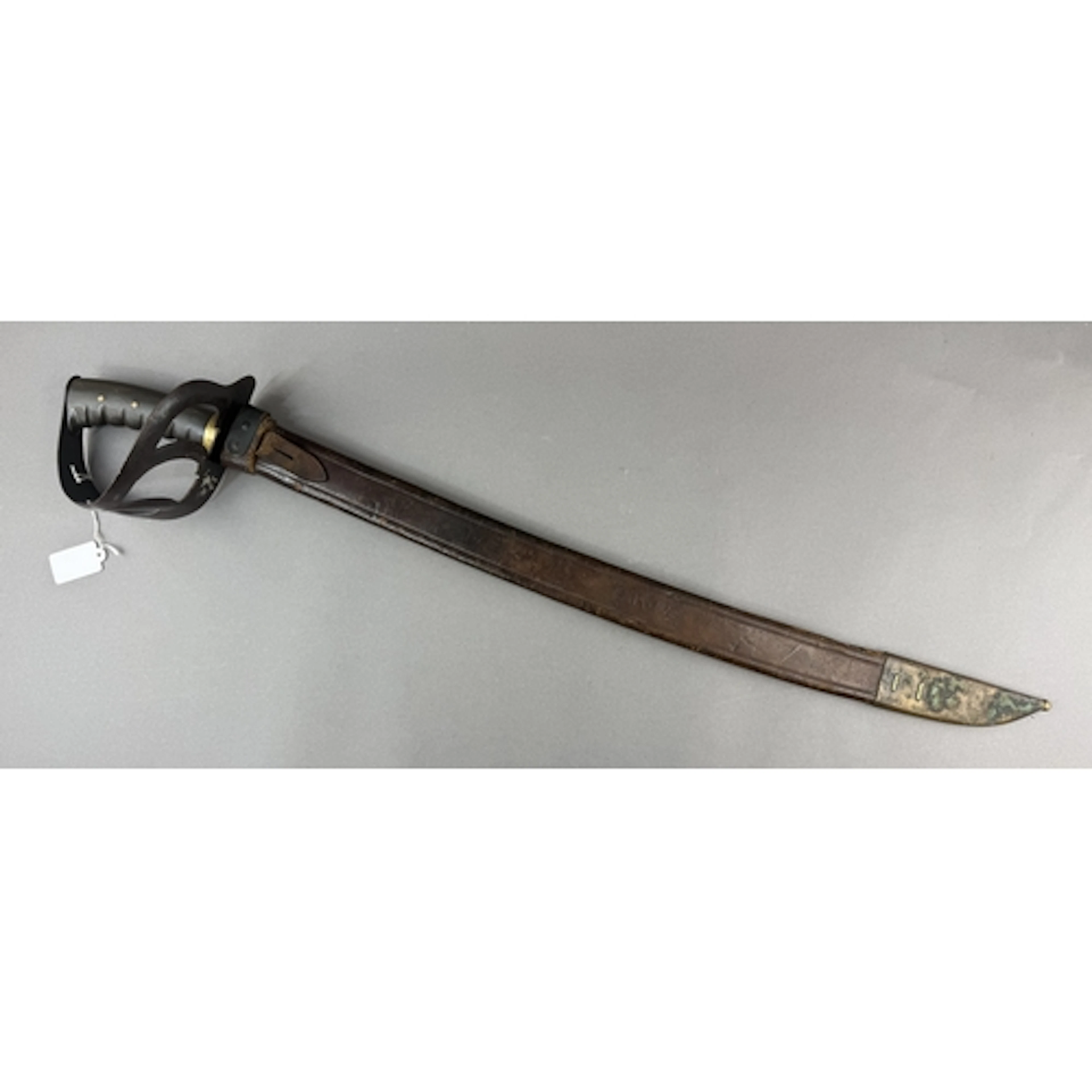 Militaria: a late 19th or early 20th century Dutch Klewang c...