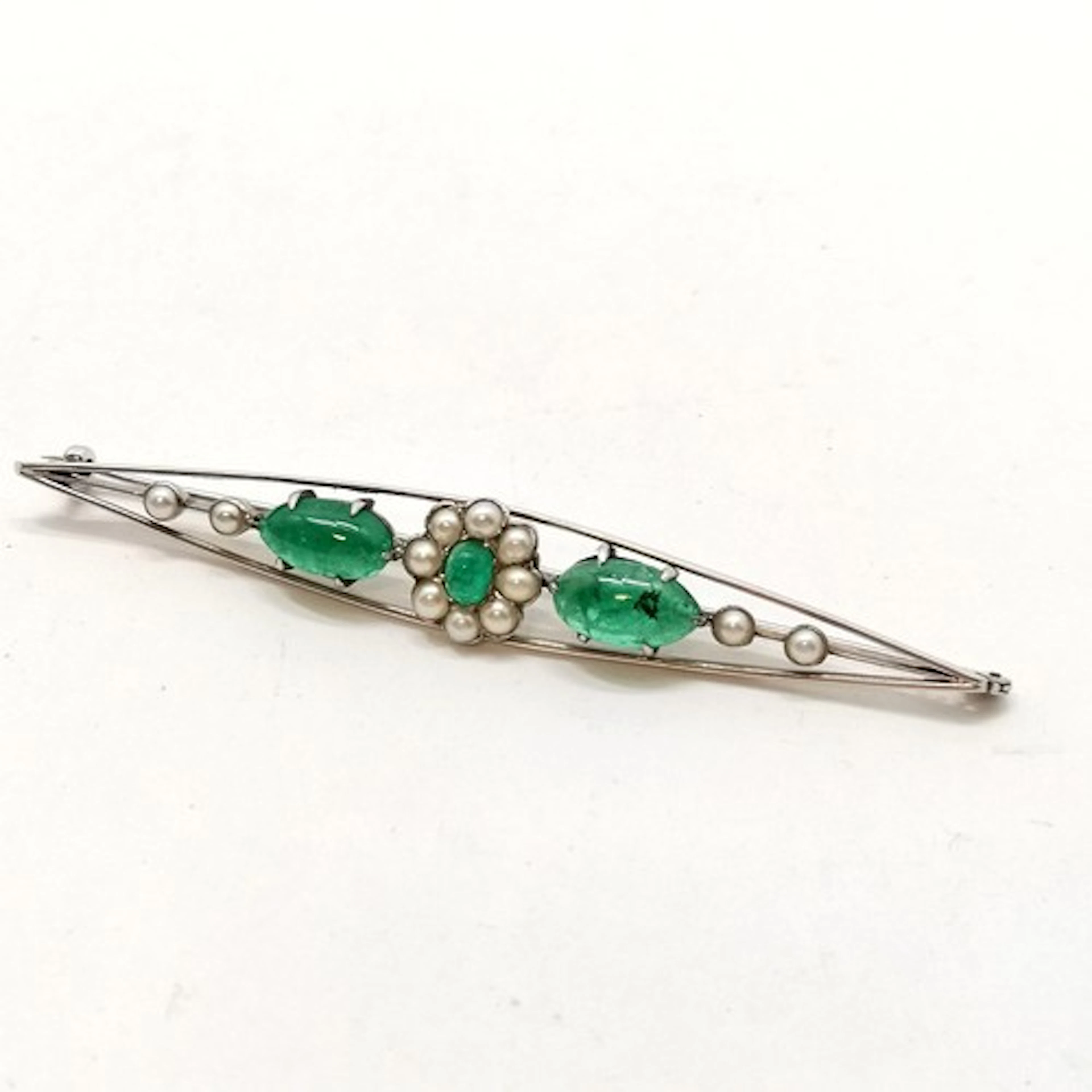 Antique large good quality bar brooch in unmarked (touch tse...