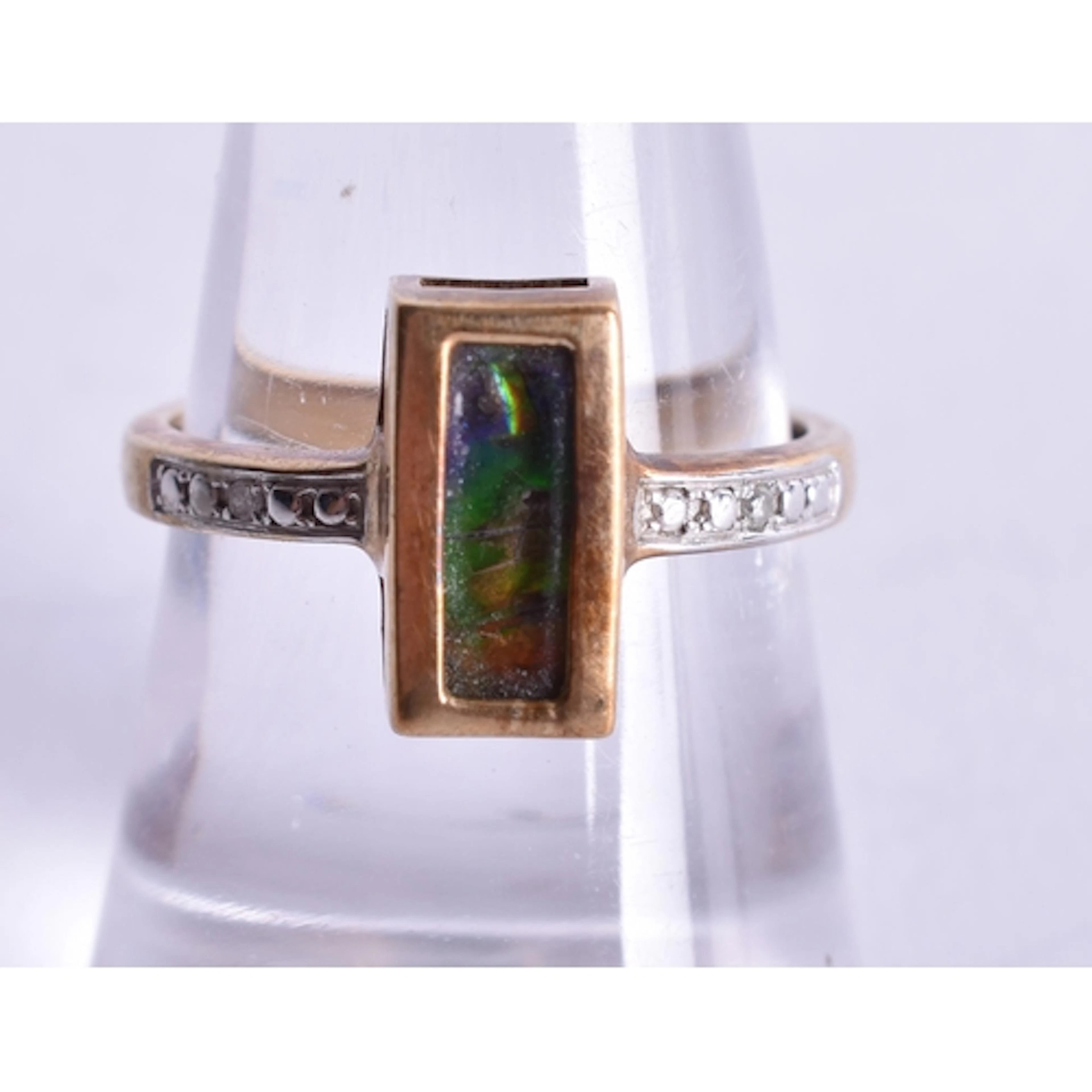 9ct gold ammolite triplet diamond ring. Size O, weight 2.7g