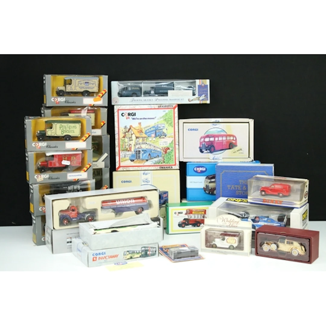 22 Boxed diecast models to include EFE Exclusive First Editi...