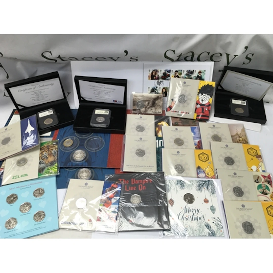 A collection of assorted commemorative 50p and £2 coin...