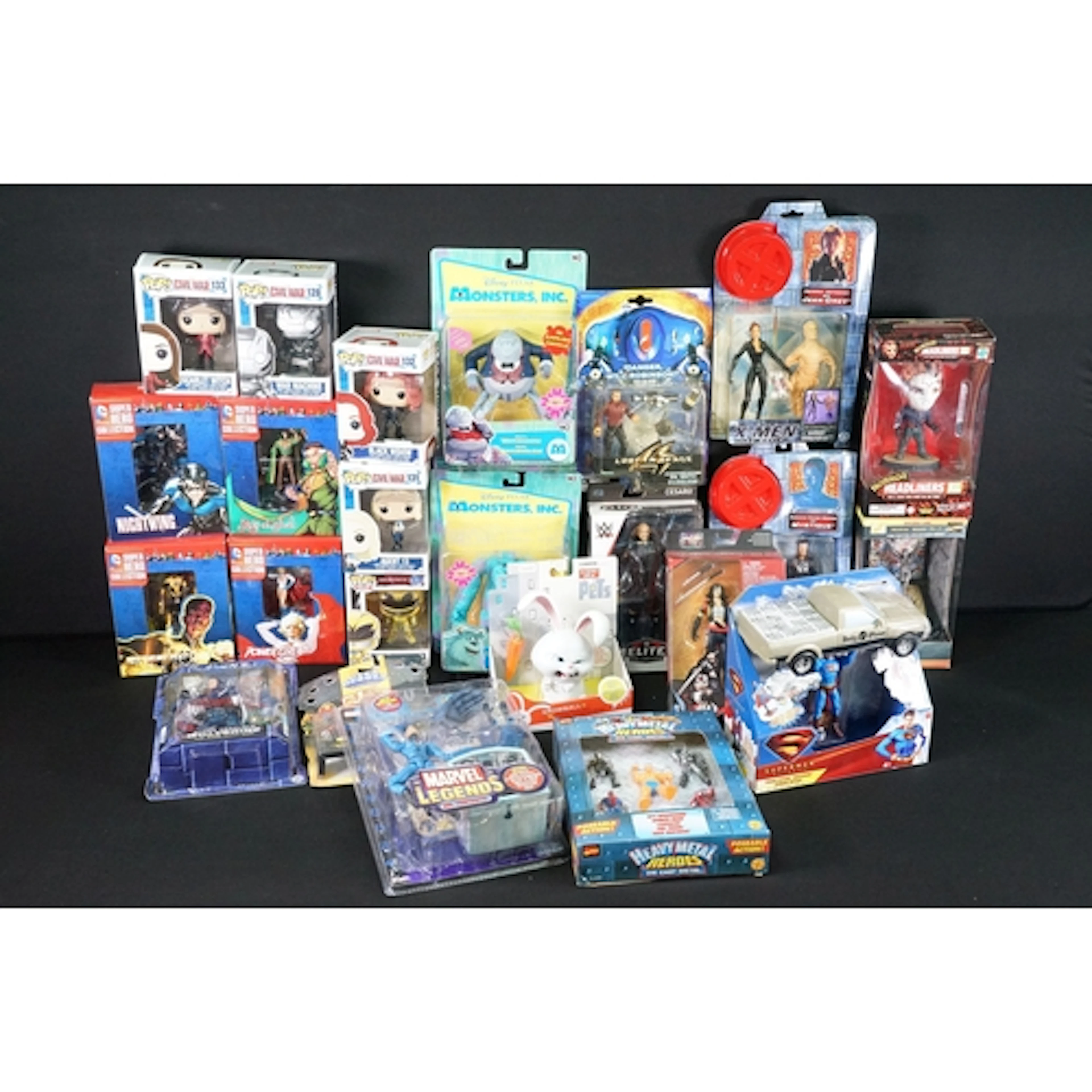 23 Boxed / carded figures to include Toy Biz X Men, Pop Funk...
