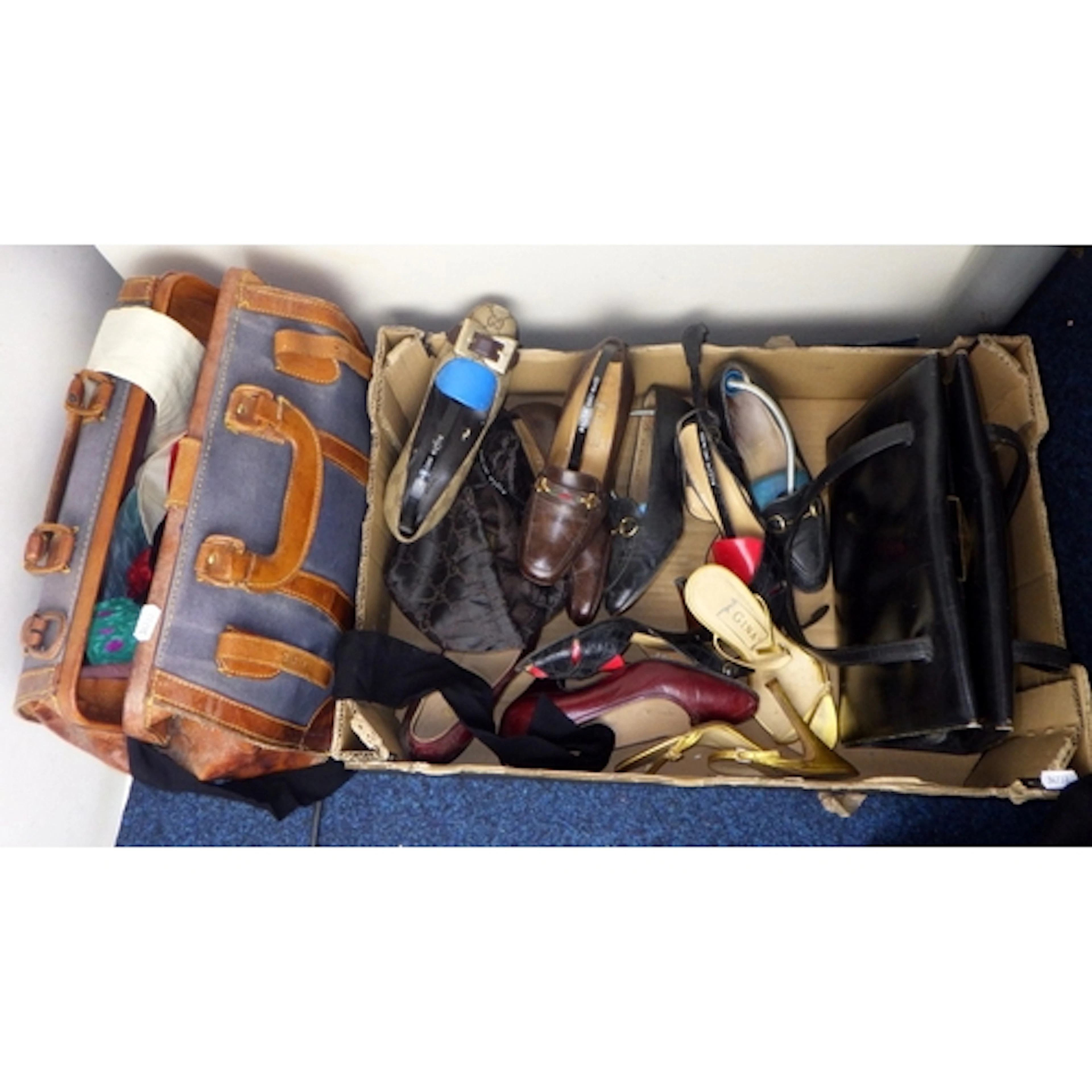 A qty of shoes etc to inc Gucci labelled (34c) high heels