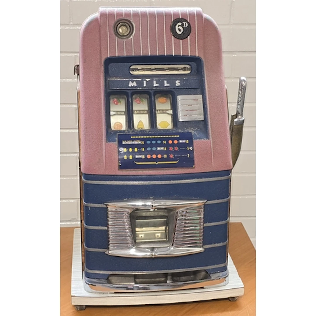 Vintage Mills Jewel Bell High Top slot fruit machine. Origin...