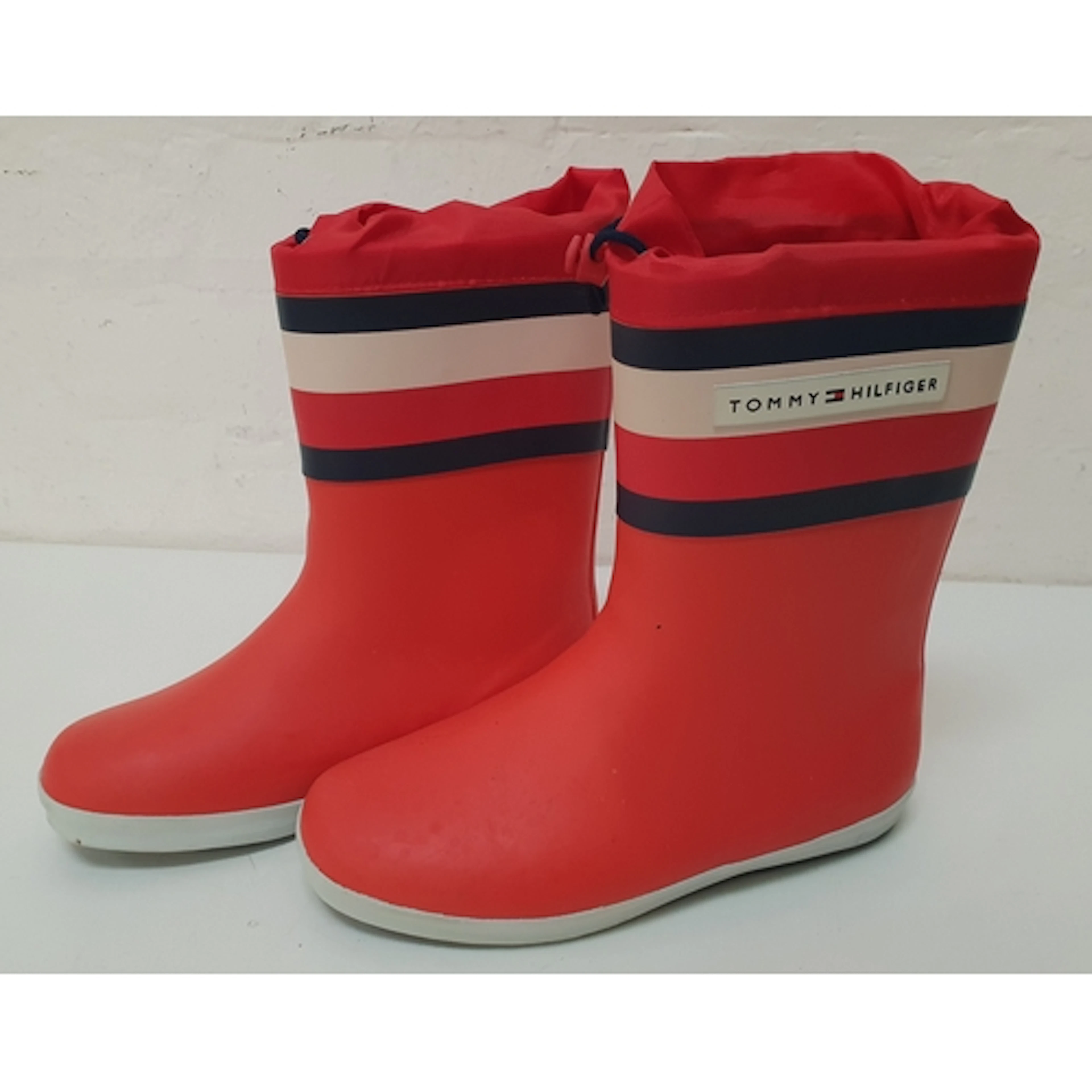 PAIR OF TOMMY HILFIGER SHORT RAIN BOOTS UK SIZE 6 - RED WITH...