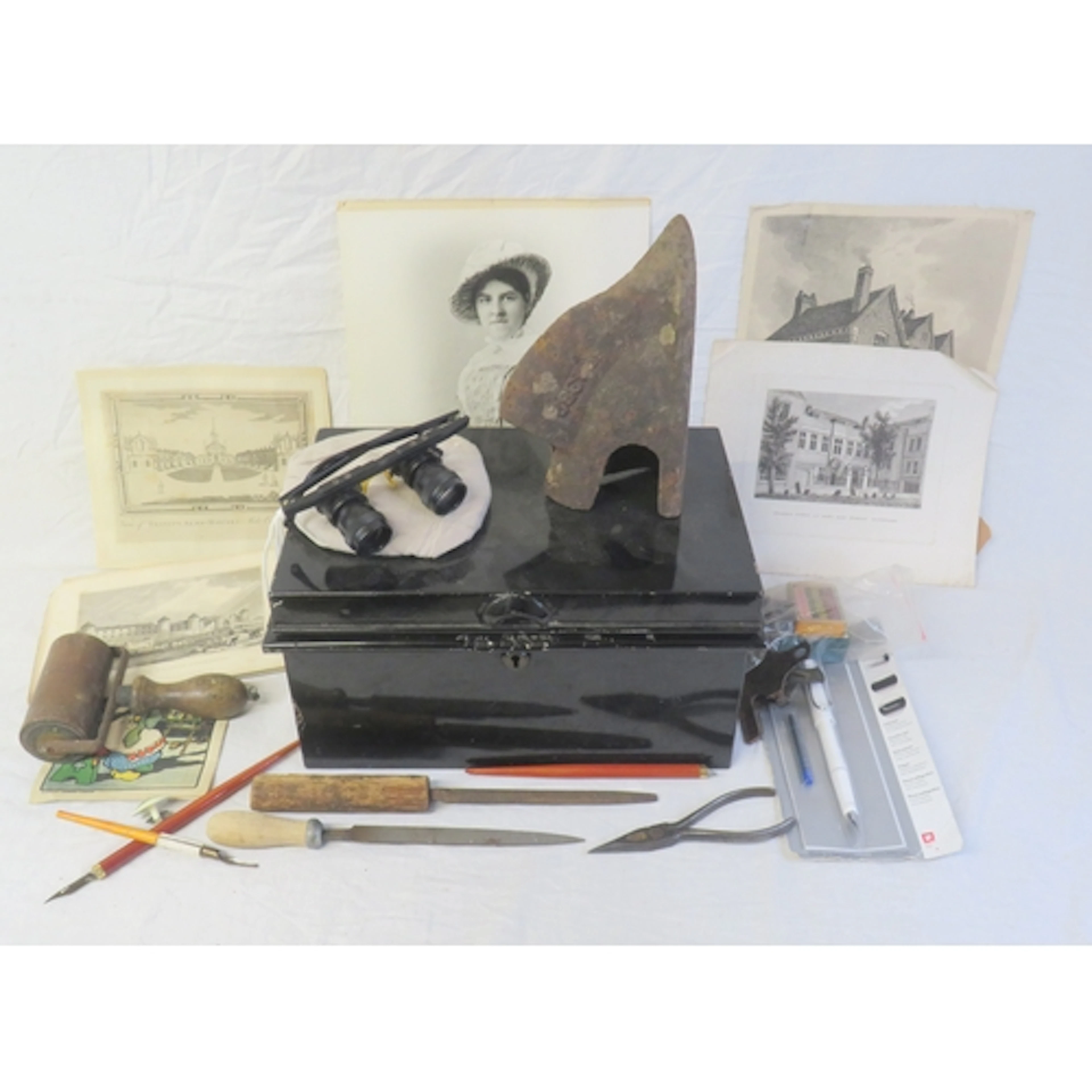 Deed Tin containing vintage files, scissors, pen nibs, print...