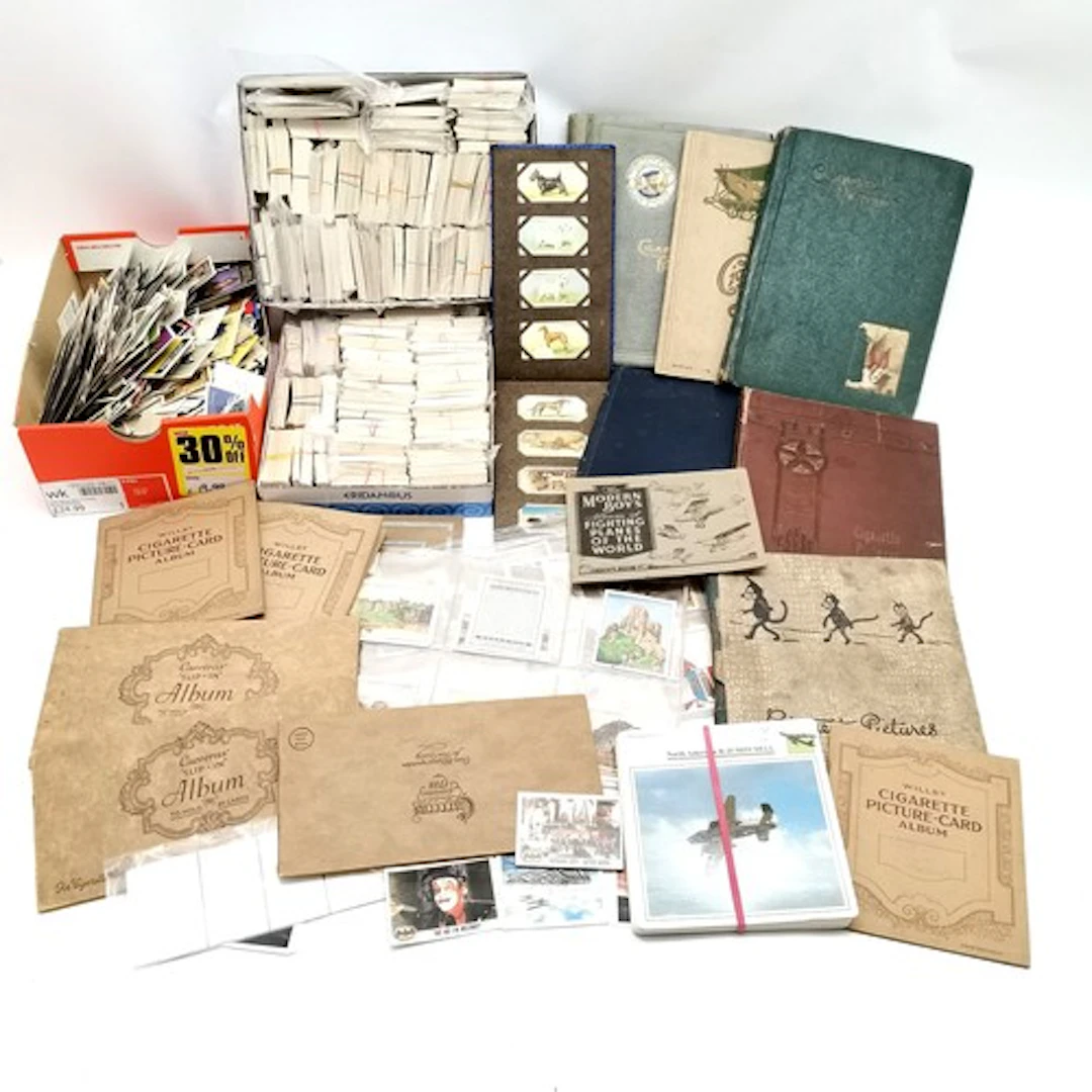 Bag of mixed cigarette cards / trade cards inc better odds (...