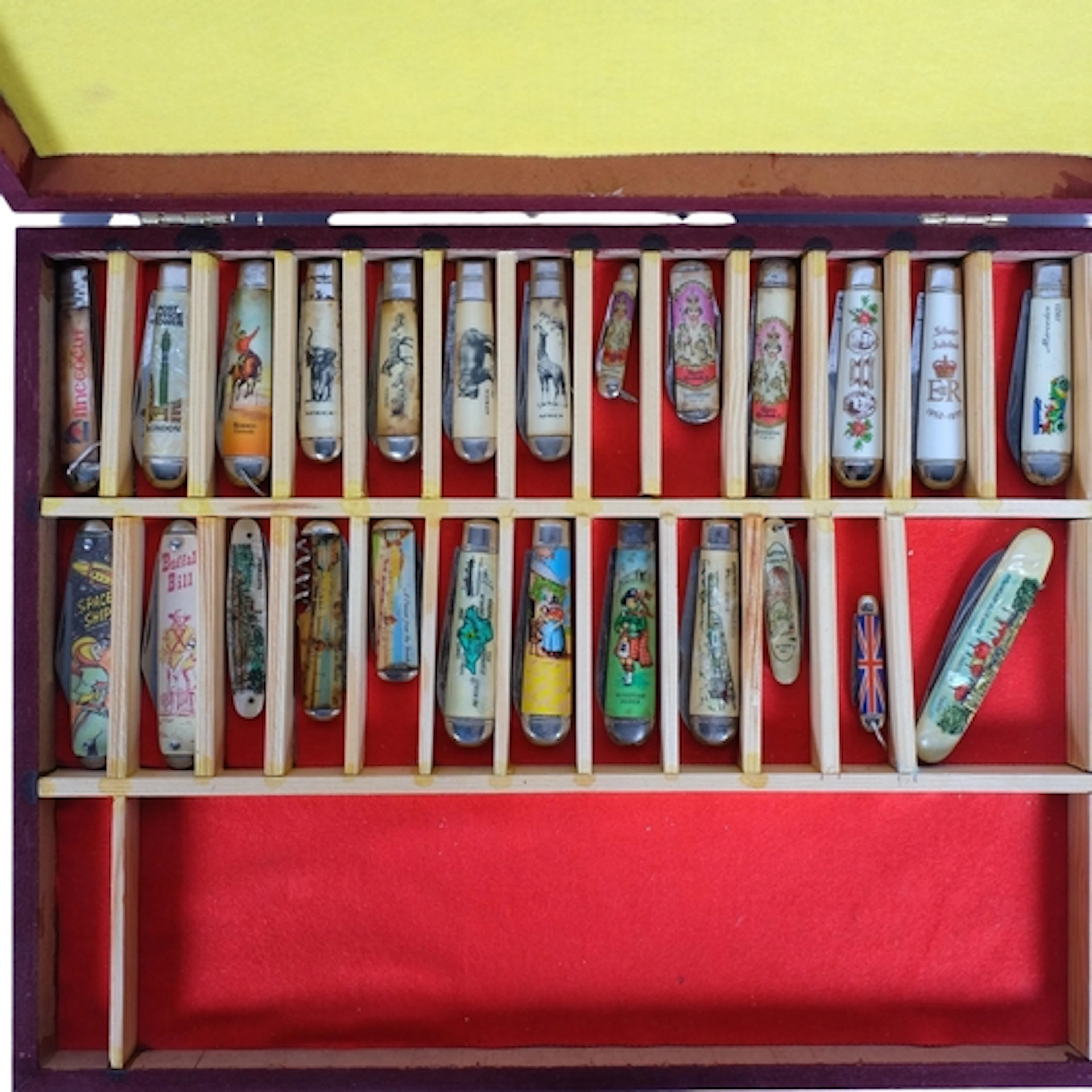 25 various Vintage advertising and commemorative penknives, ...