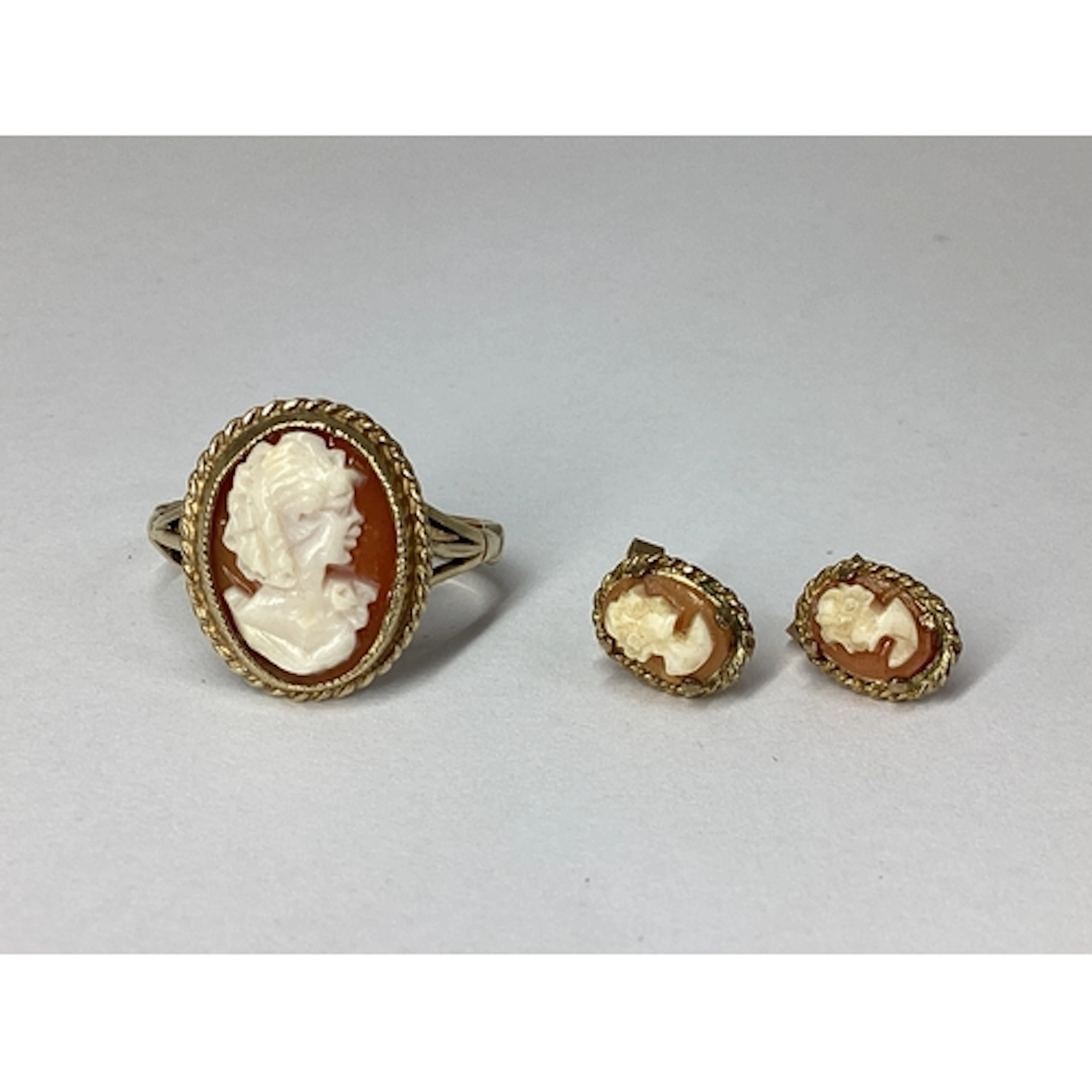 An Oval Shell Carved Cameo Ring, depicting the profile of a ...