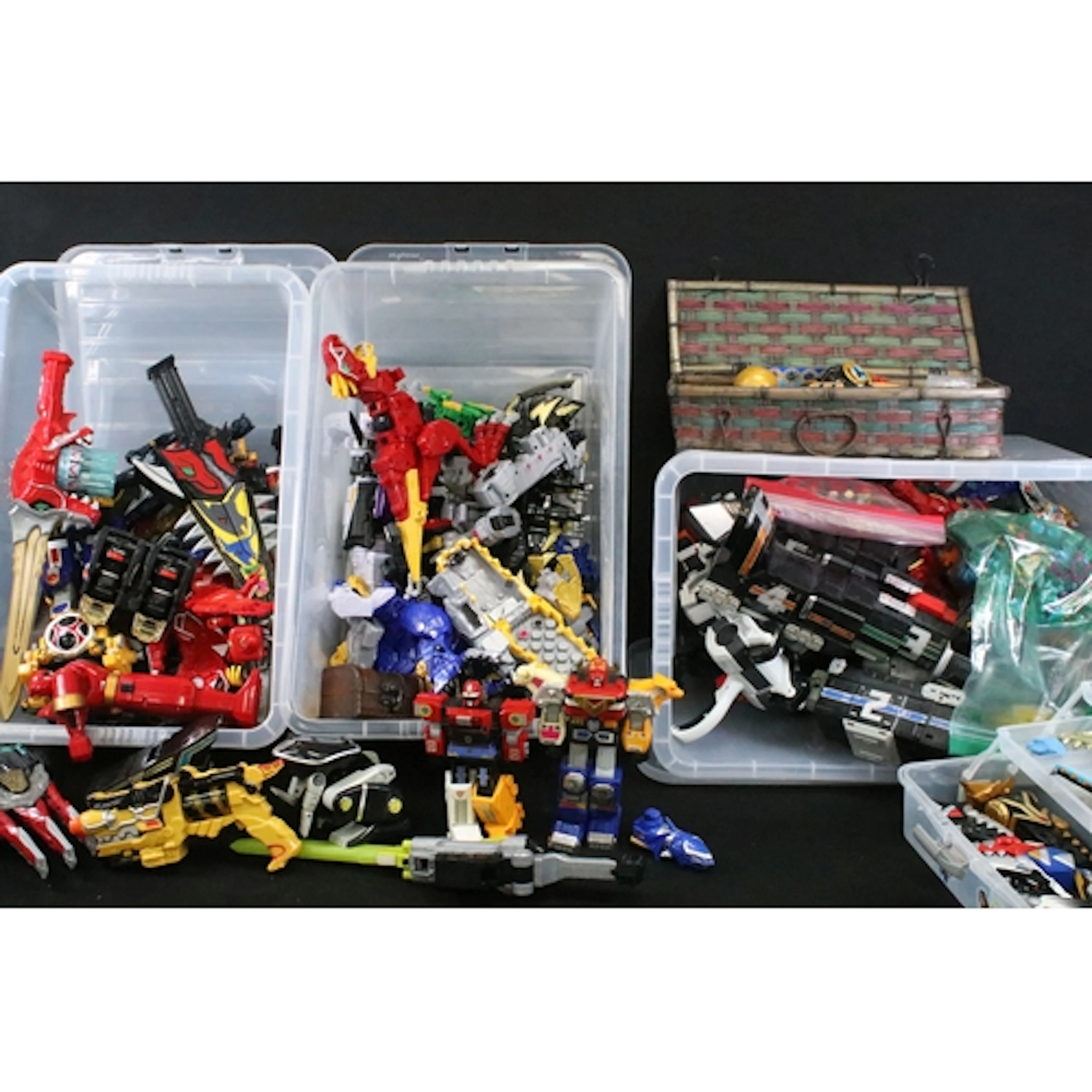 Power Rangers - Large collection of Bandai Power Rangers fig...