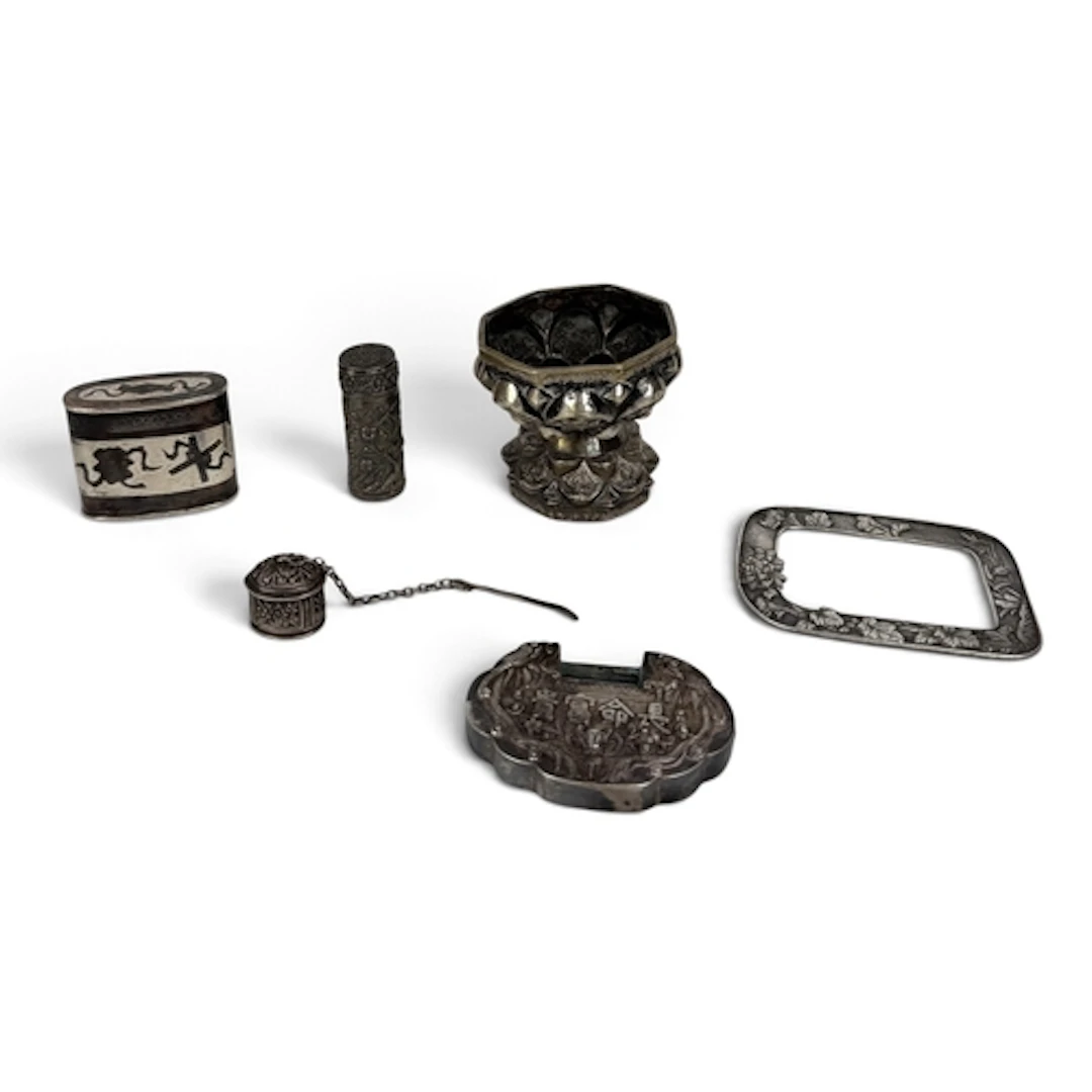 A COLLECTION OF CHINESE SILVER AND WHITE METAL OBJECTS 19th-...