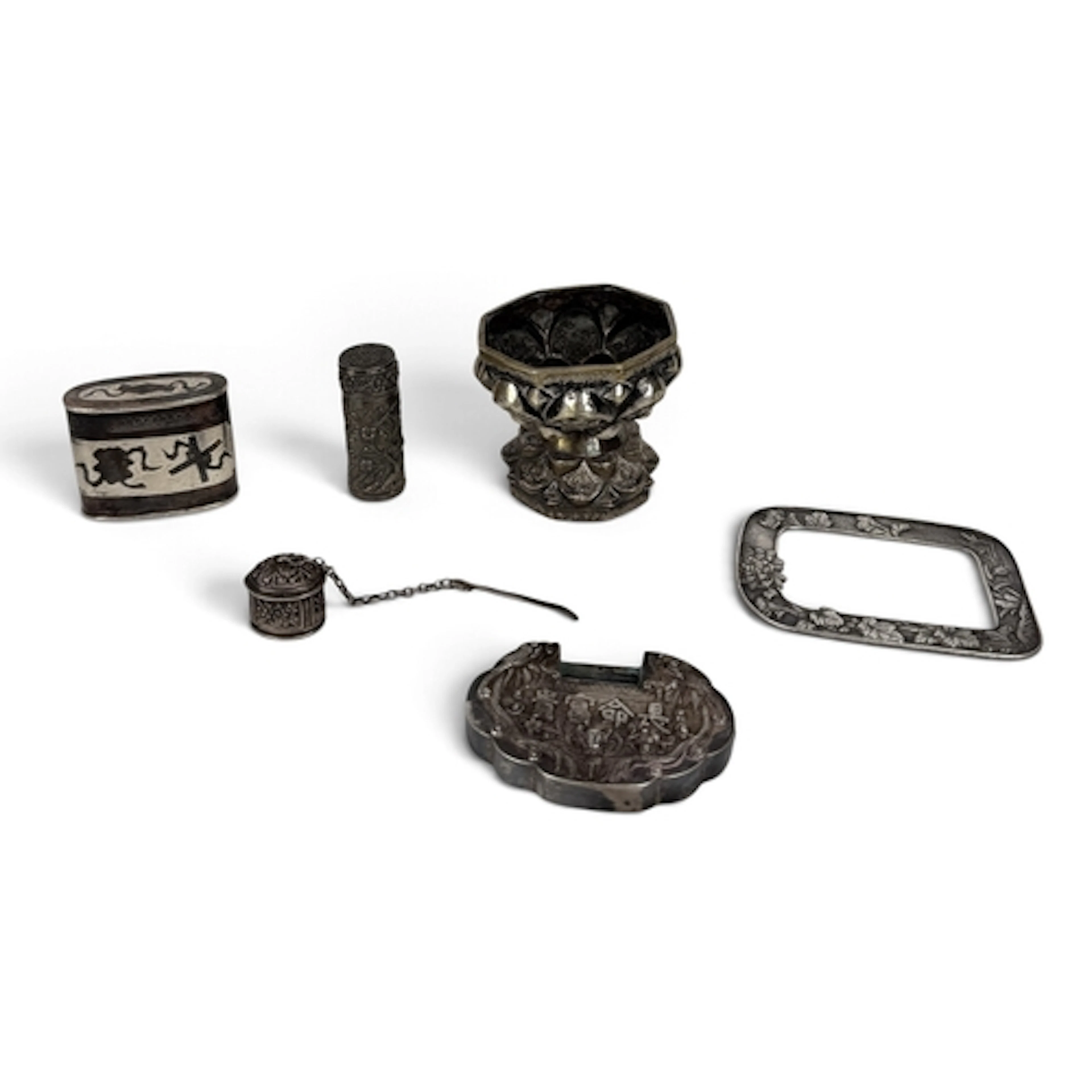 A COLLECTION OF CHINESE SILVER AND WHITE METAL OBJECTS 19th-...