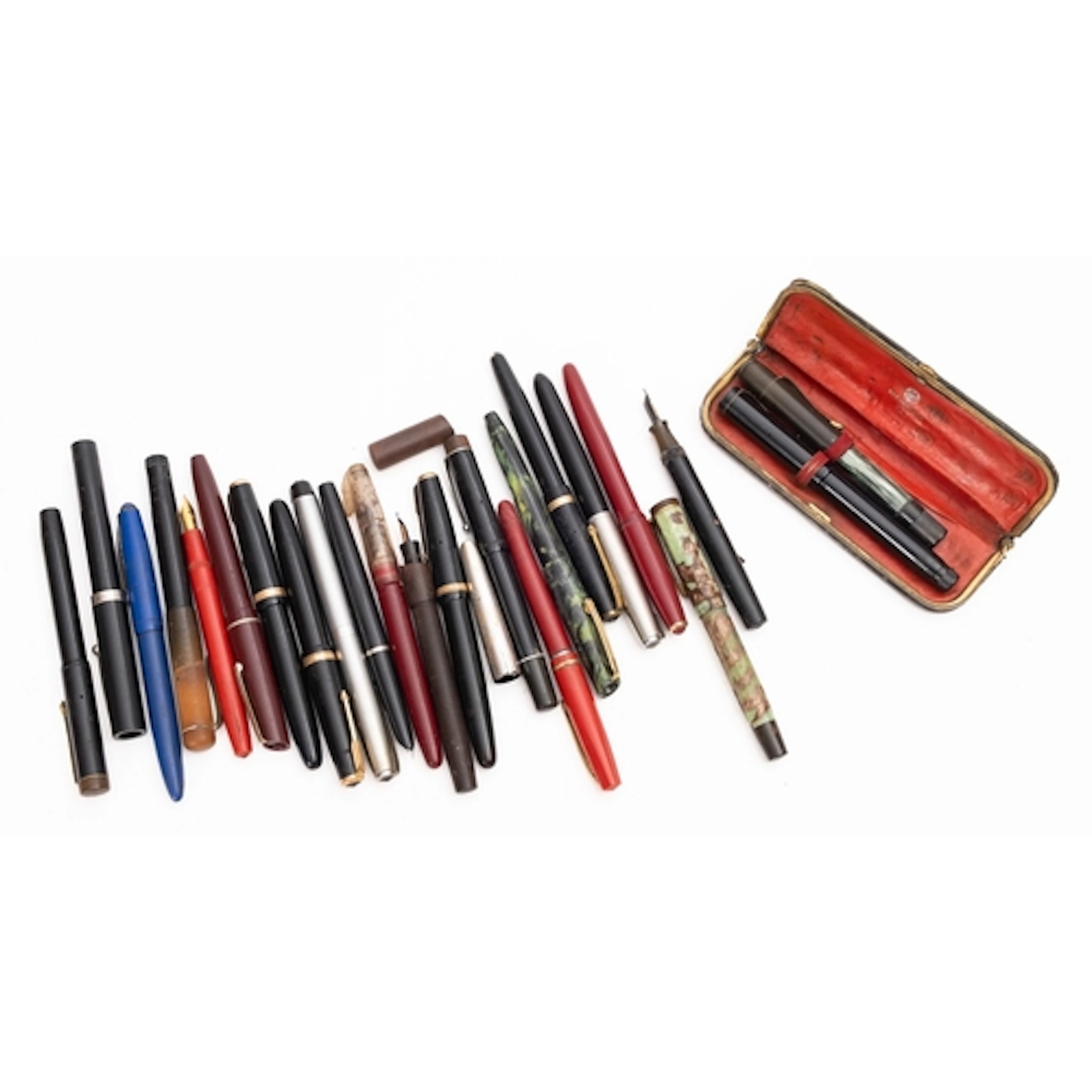 Three Parker Duofold black fountain pens, a green marbled Os...