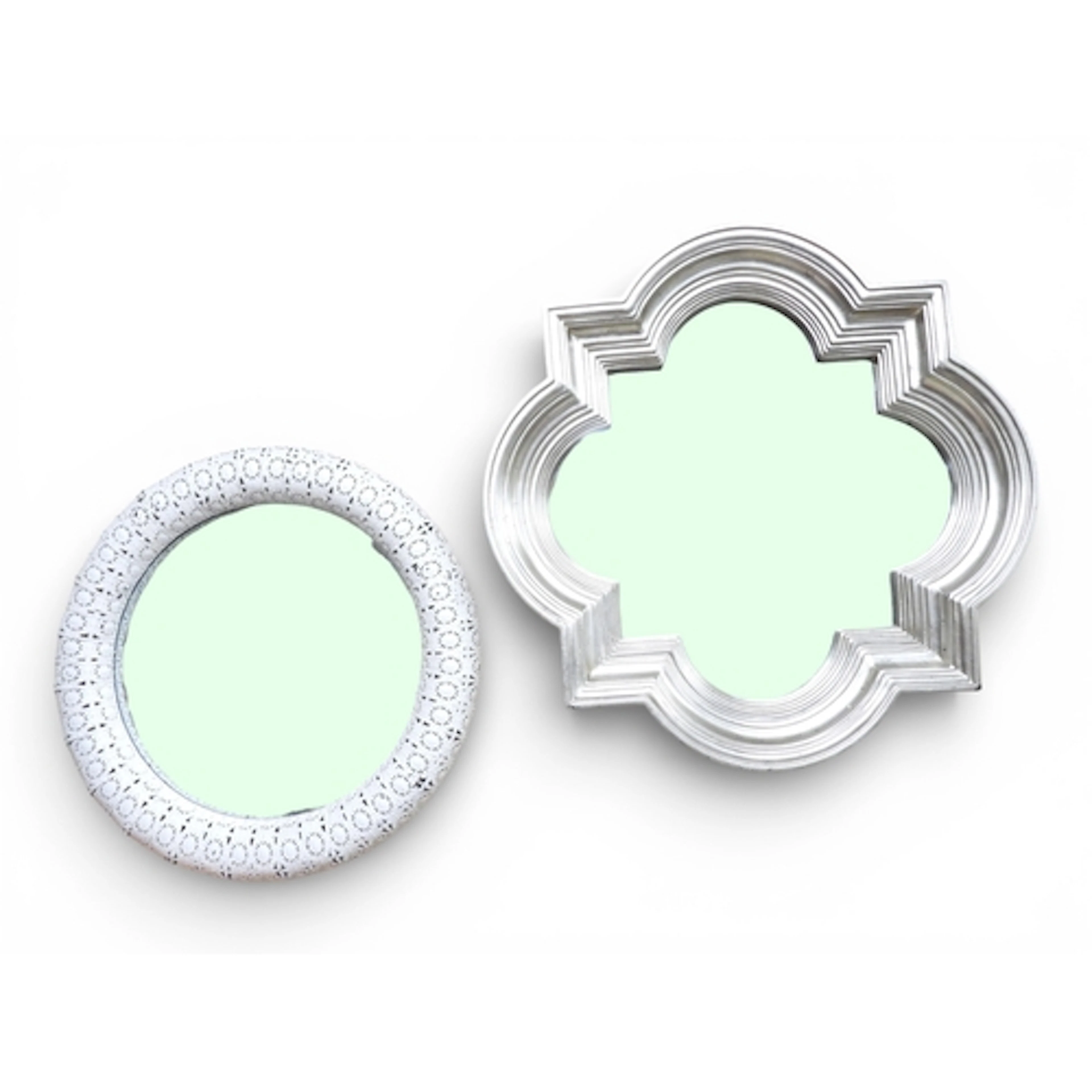 A lot comprising a contemporary silver framed decorative wal...