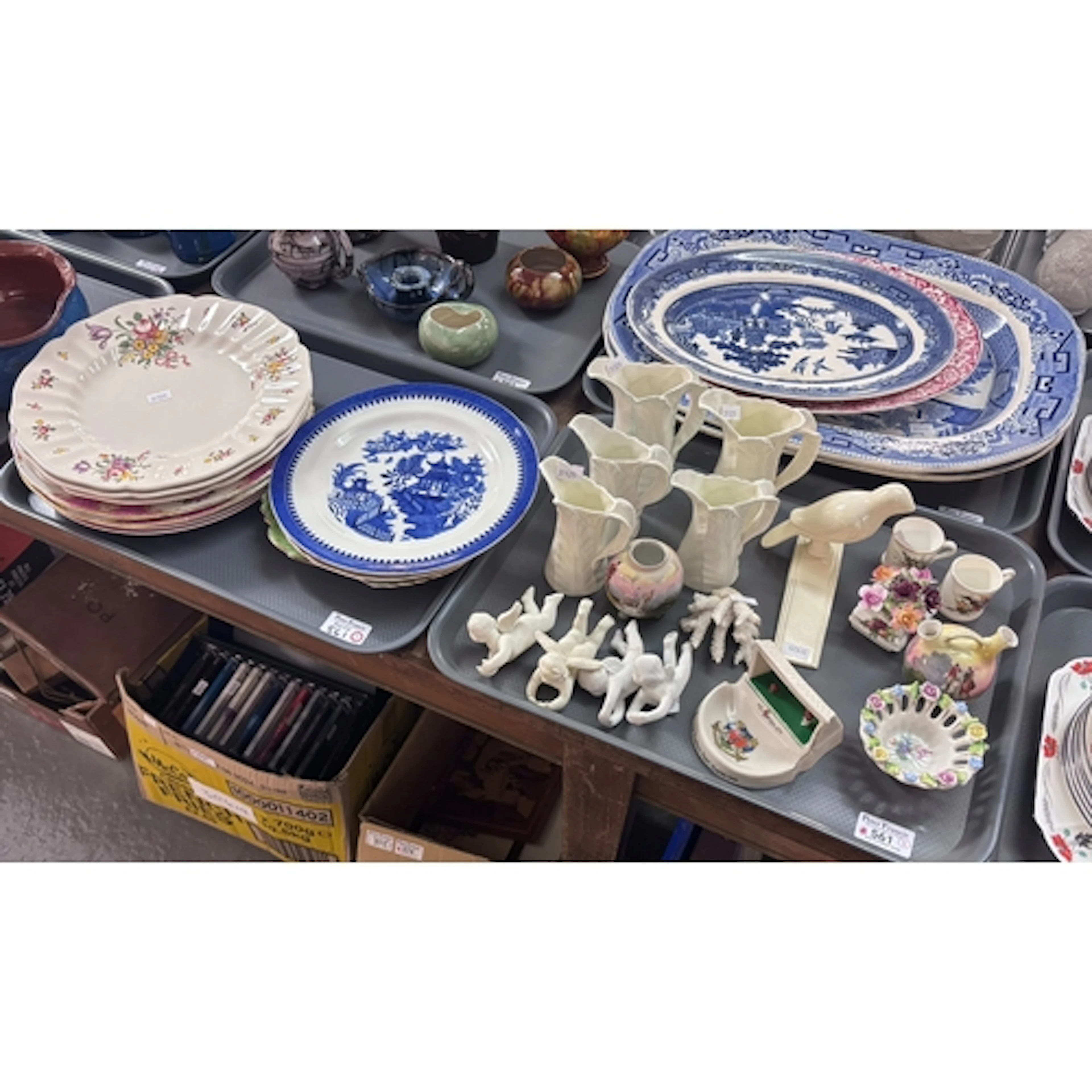 Three trays of assorted ceramics, to include set of five gra...