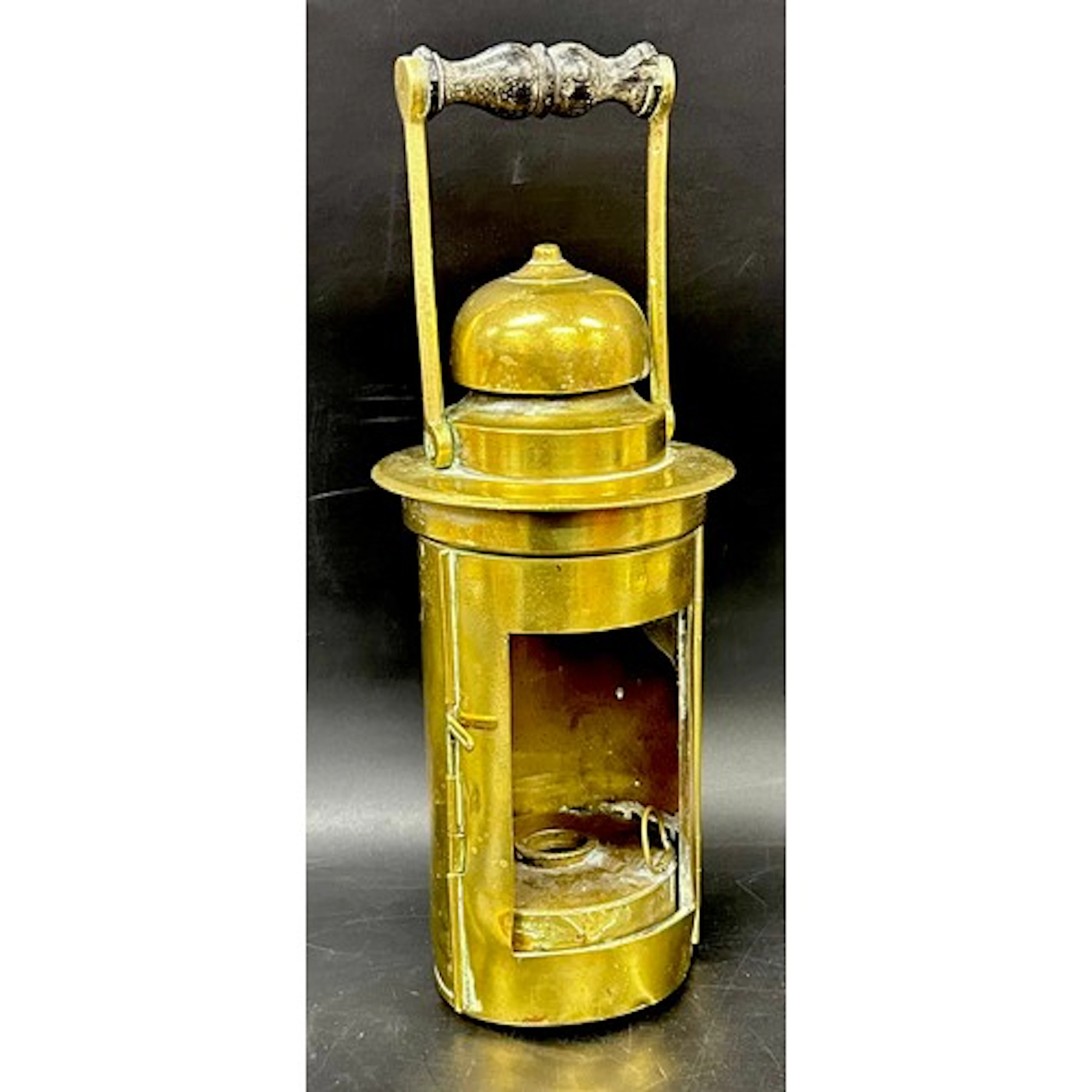 A 19th century brass ships oil lantern, 22cm h
