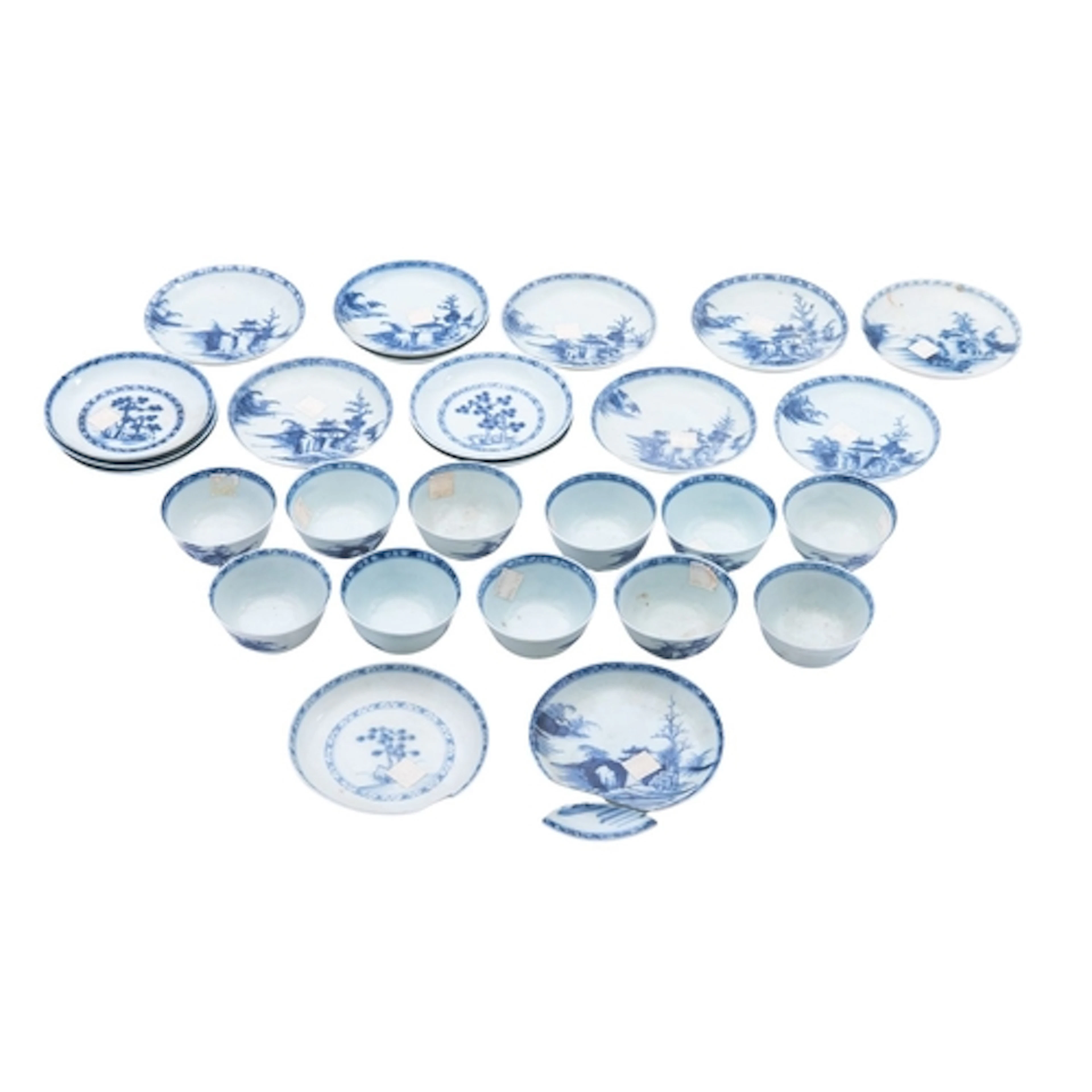 A collection of Chinese 'Nanking Cargo' teabowls and saucers...