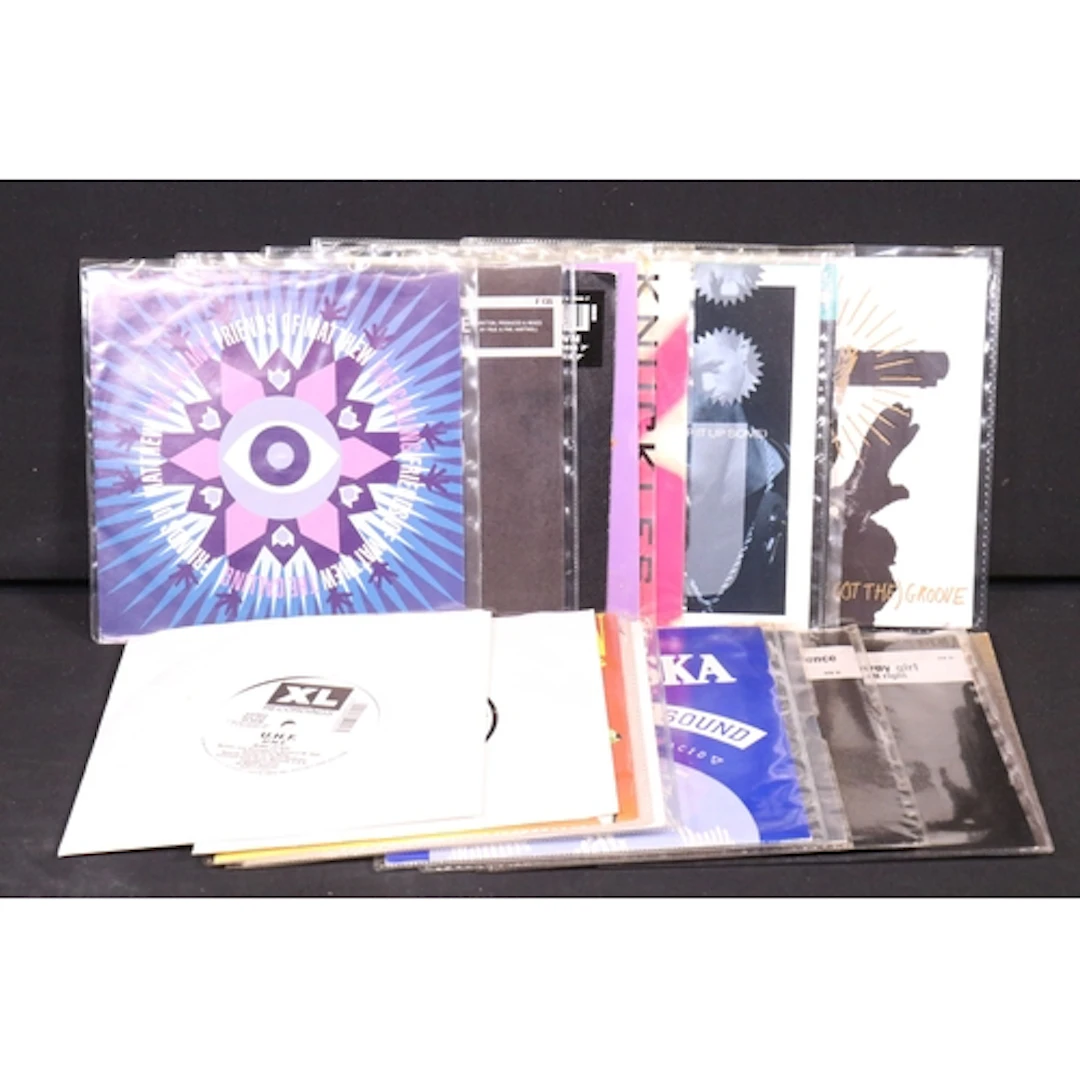 Vinyl - 17 Late 80s and 90s House / Dance / Electronic 7" si...