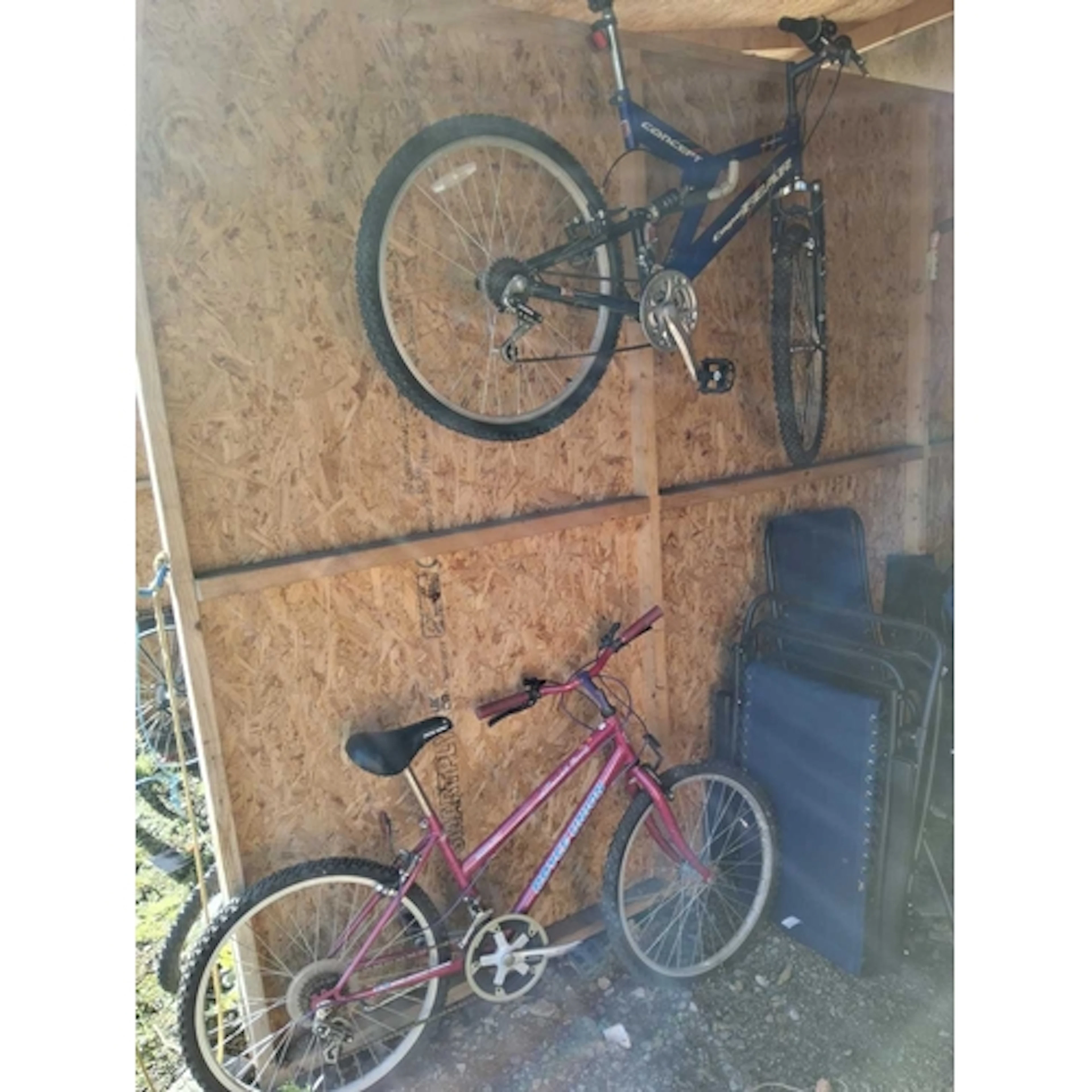 TWO MOUNTAIN BIKES comprising of a Concept Cape Fear with du...