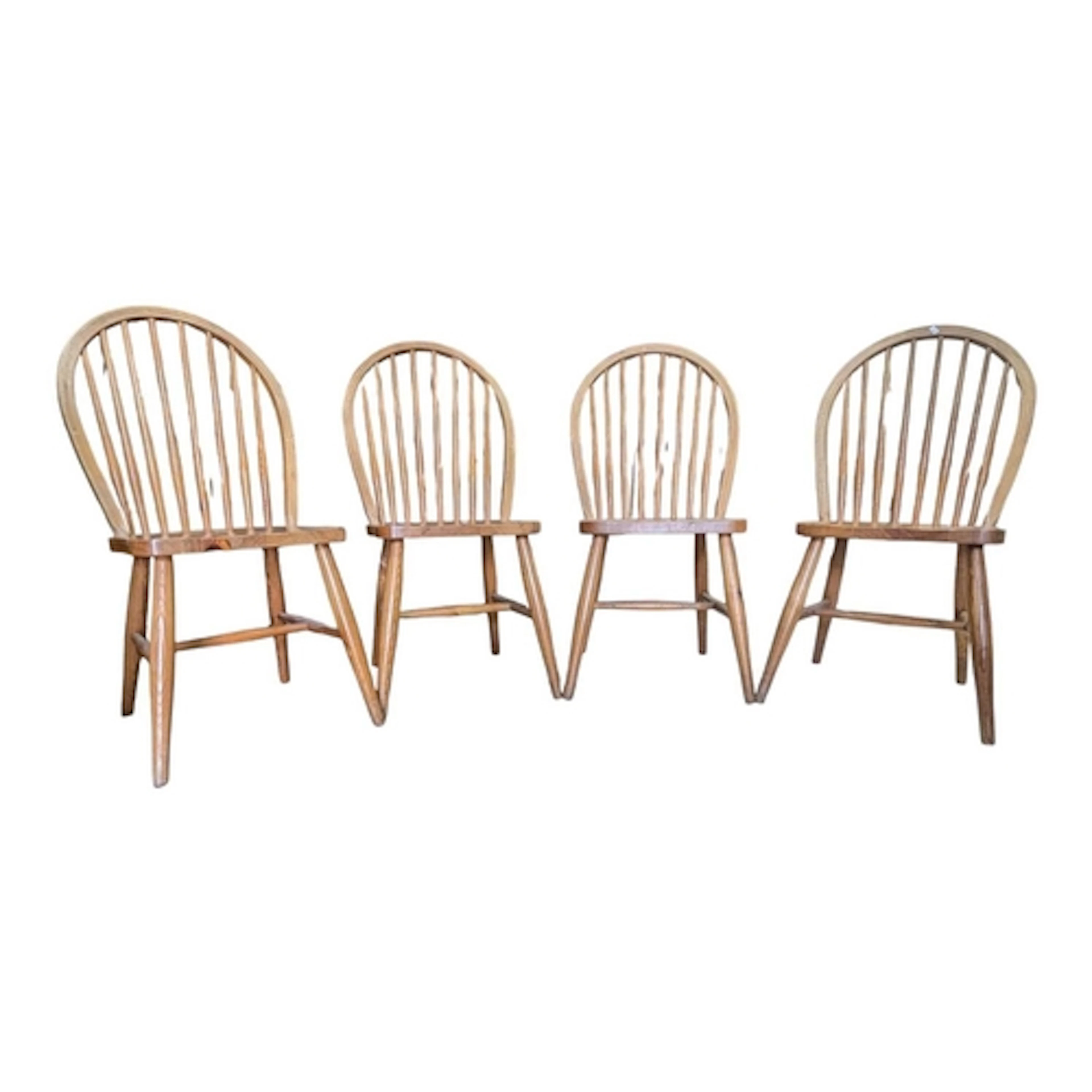 Set of 4 beech and elm wood Windsor kitchen dining chairs. R...