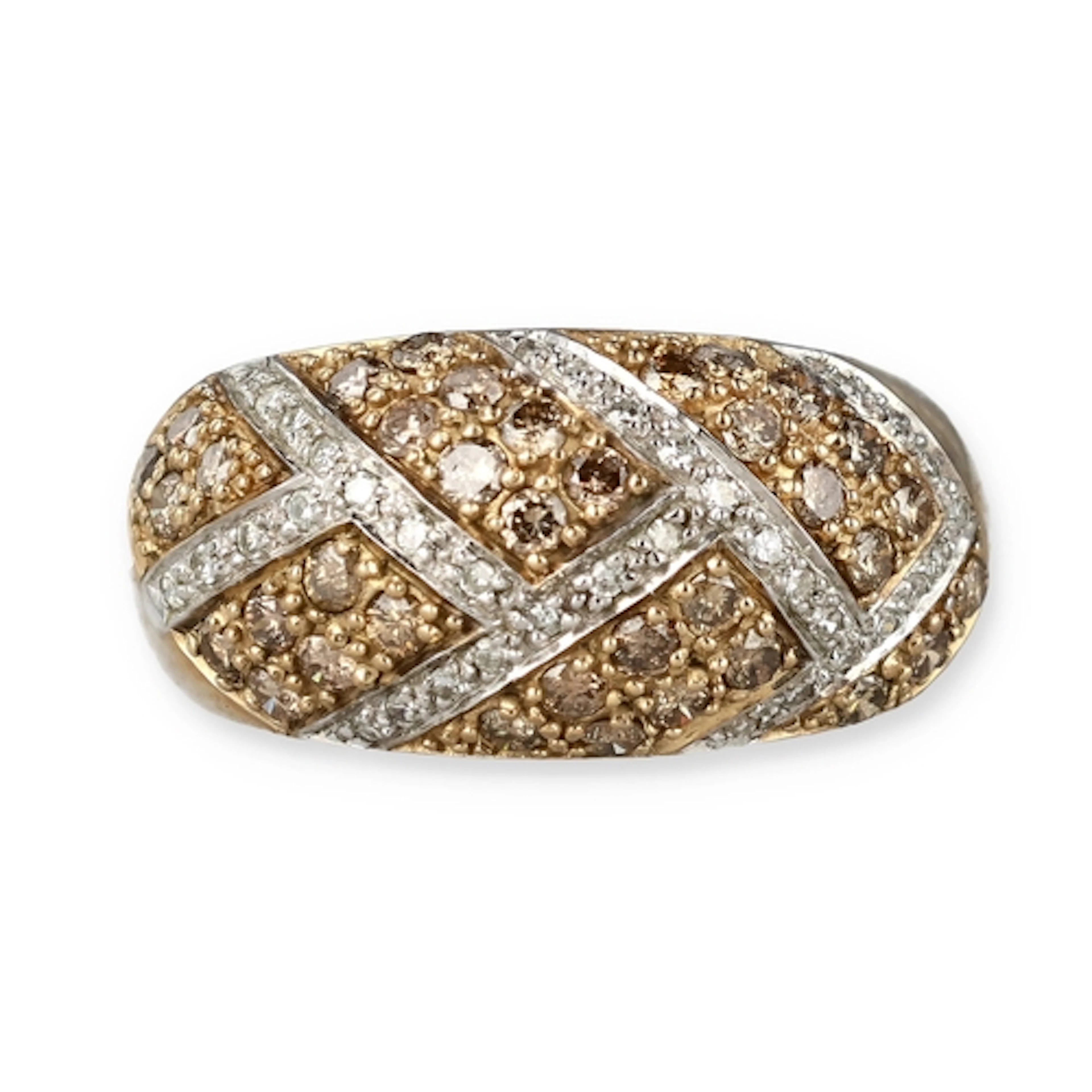 A 9 CARAT GOLD PAVÉ SET RING Weight: 6.9gms
