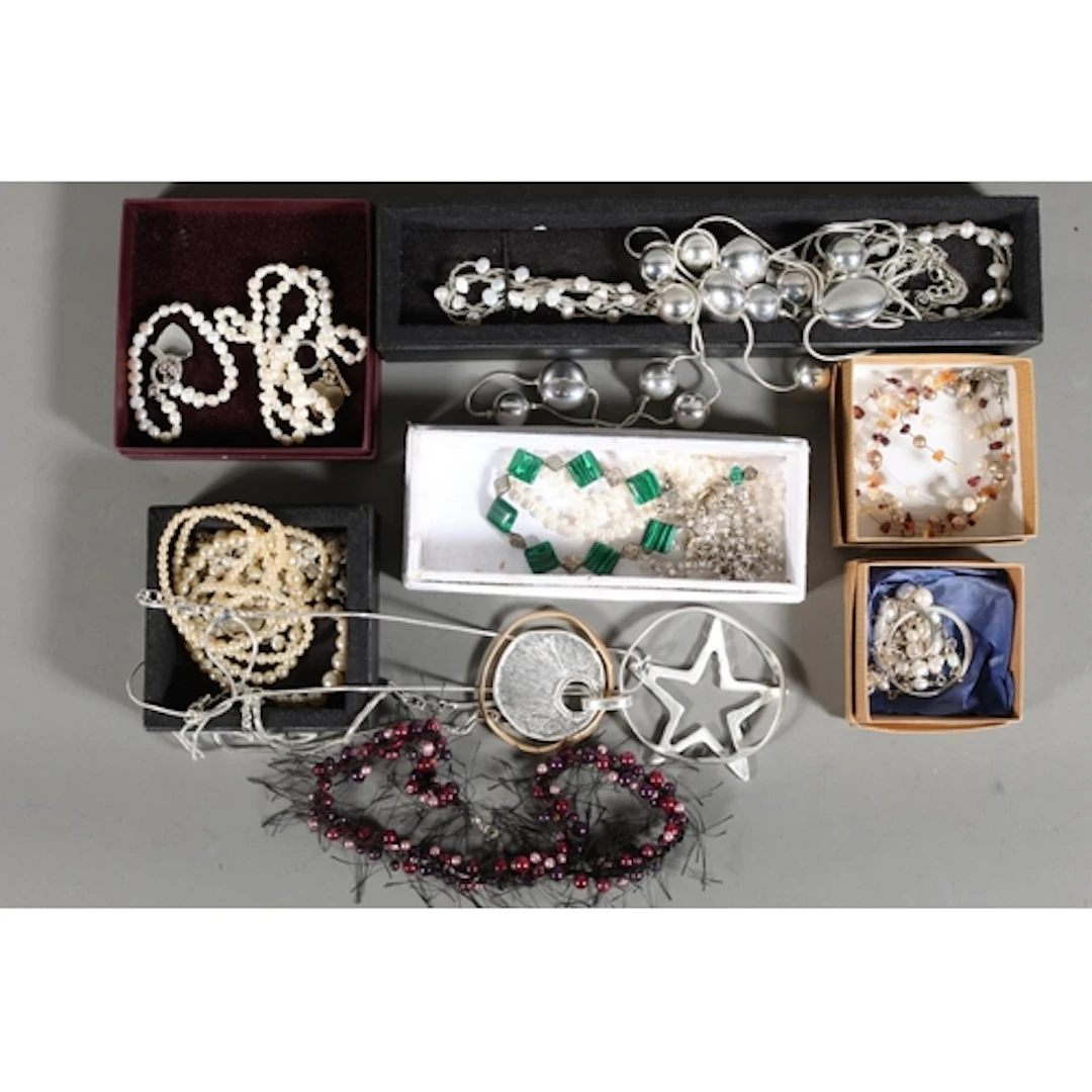 Freshwater pearl necklaces, faux pearl necklaces and other b...