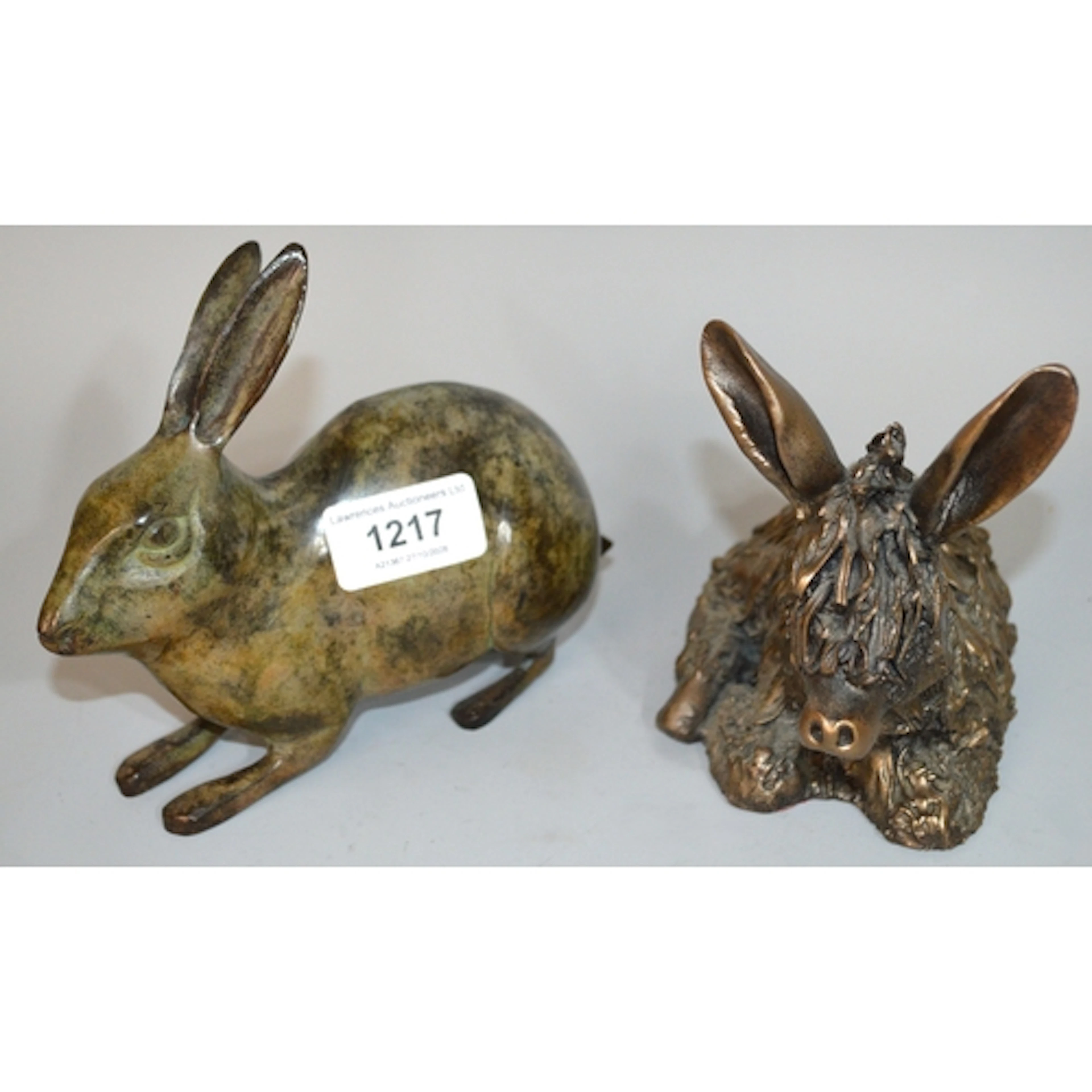 20th Century patinated bronze figure of a hare, 16cm wide, t...