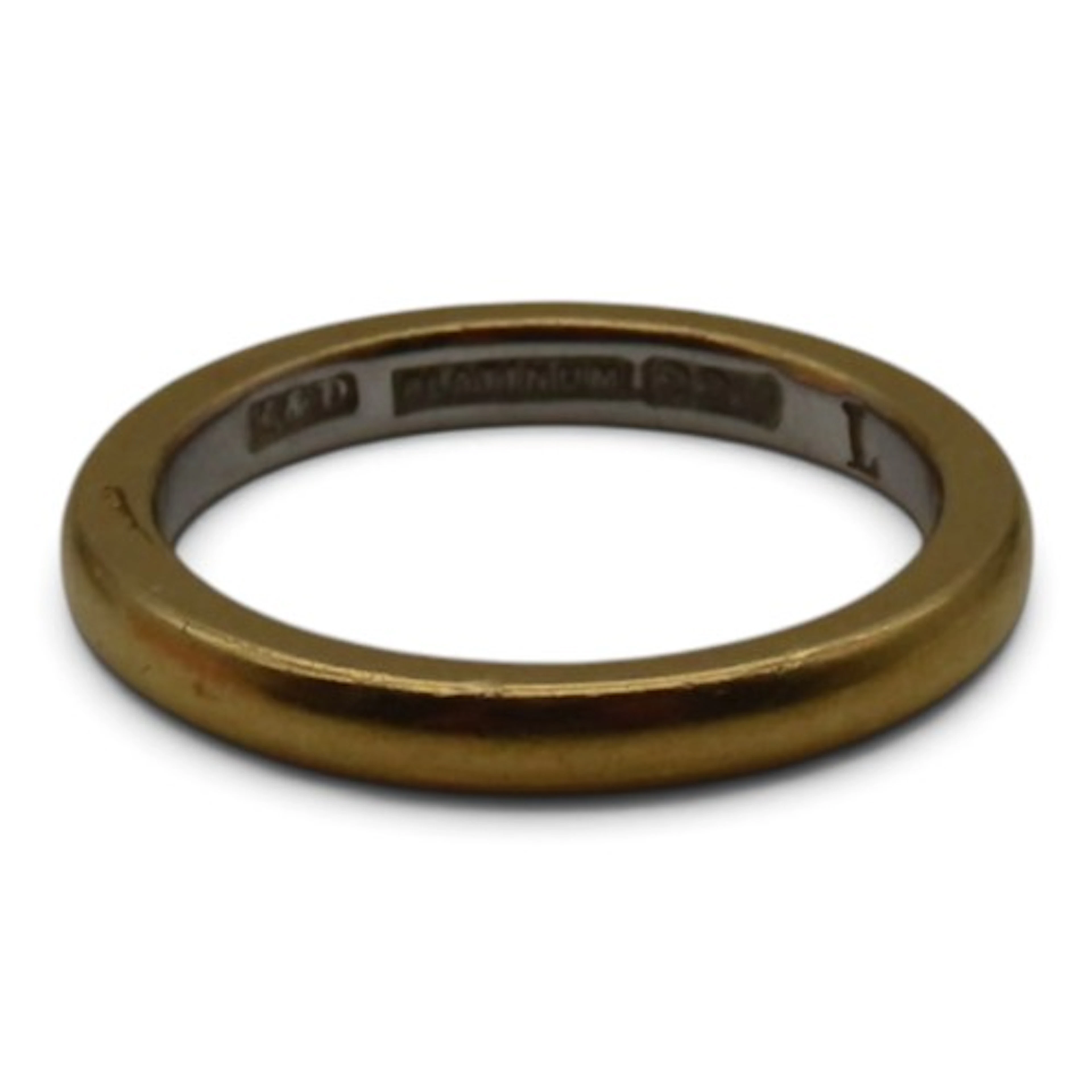 A 22ct gold and platinum wedding band, size L