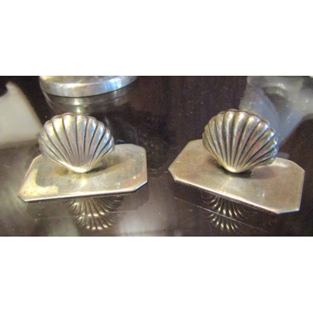 Pair of Shell Motif Table Name Place Holders Neat Form